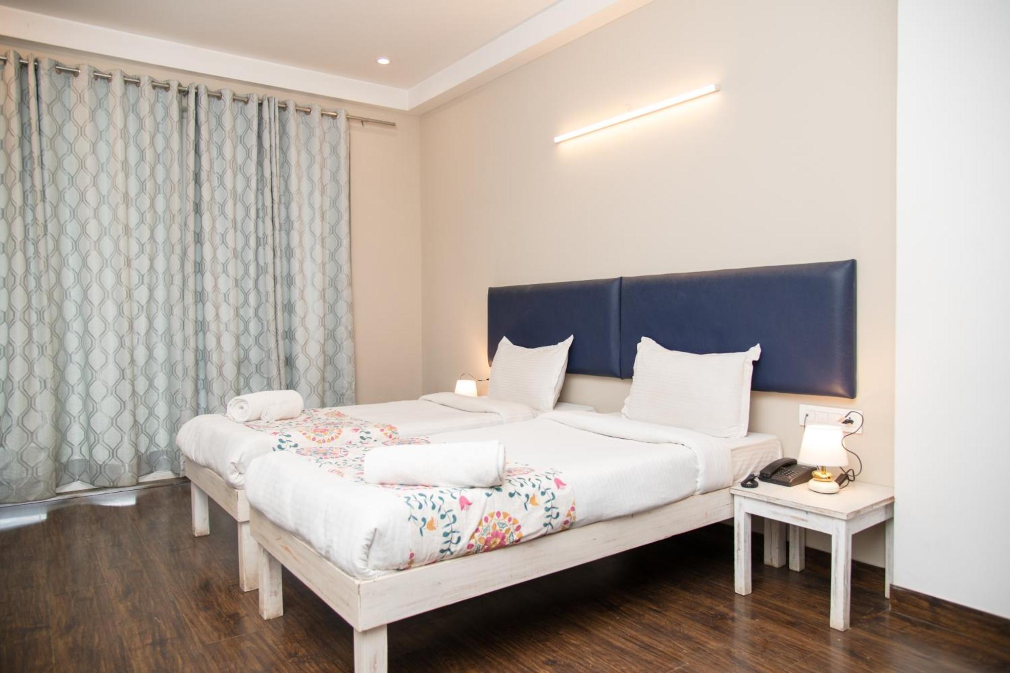 Vamsor Heights 30 Hotel Gurgaon