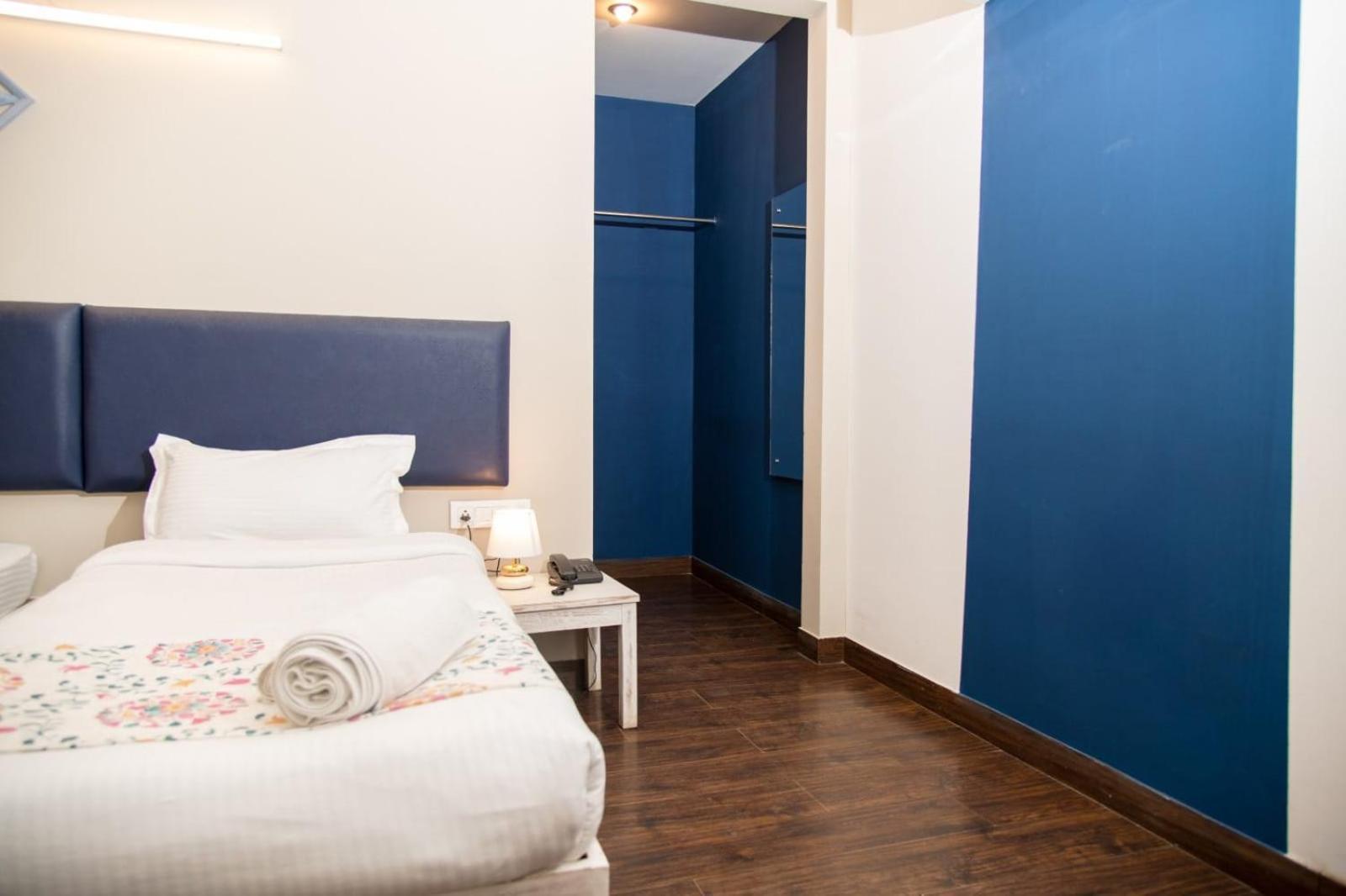 Hotel Vamsor Heights 30 3*