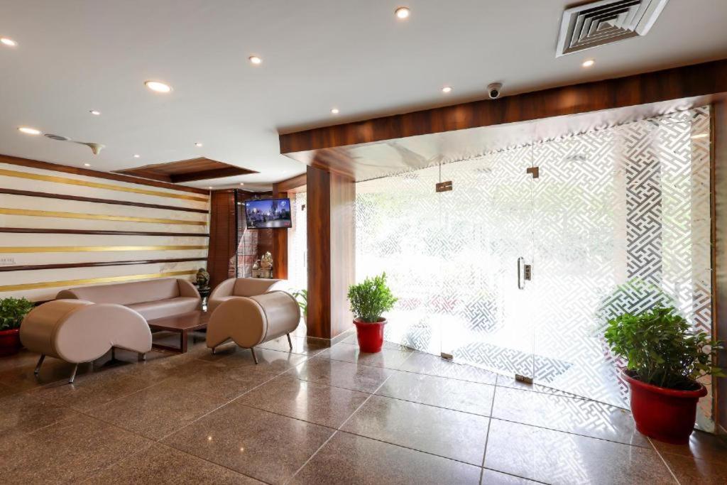 Sk Premium Park Ggn 3* Gurgaon