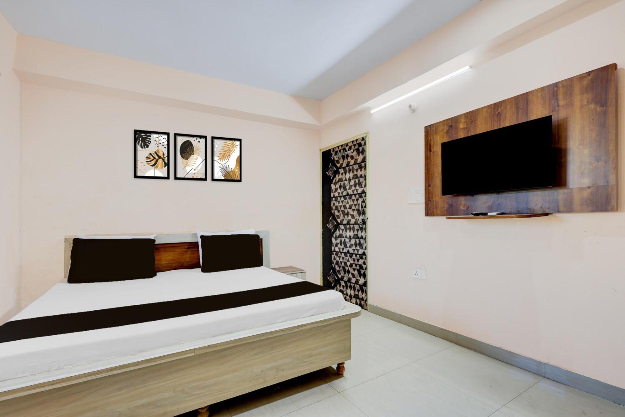 Hotel O Radhe