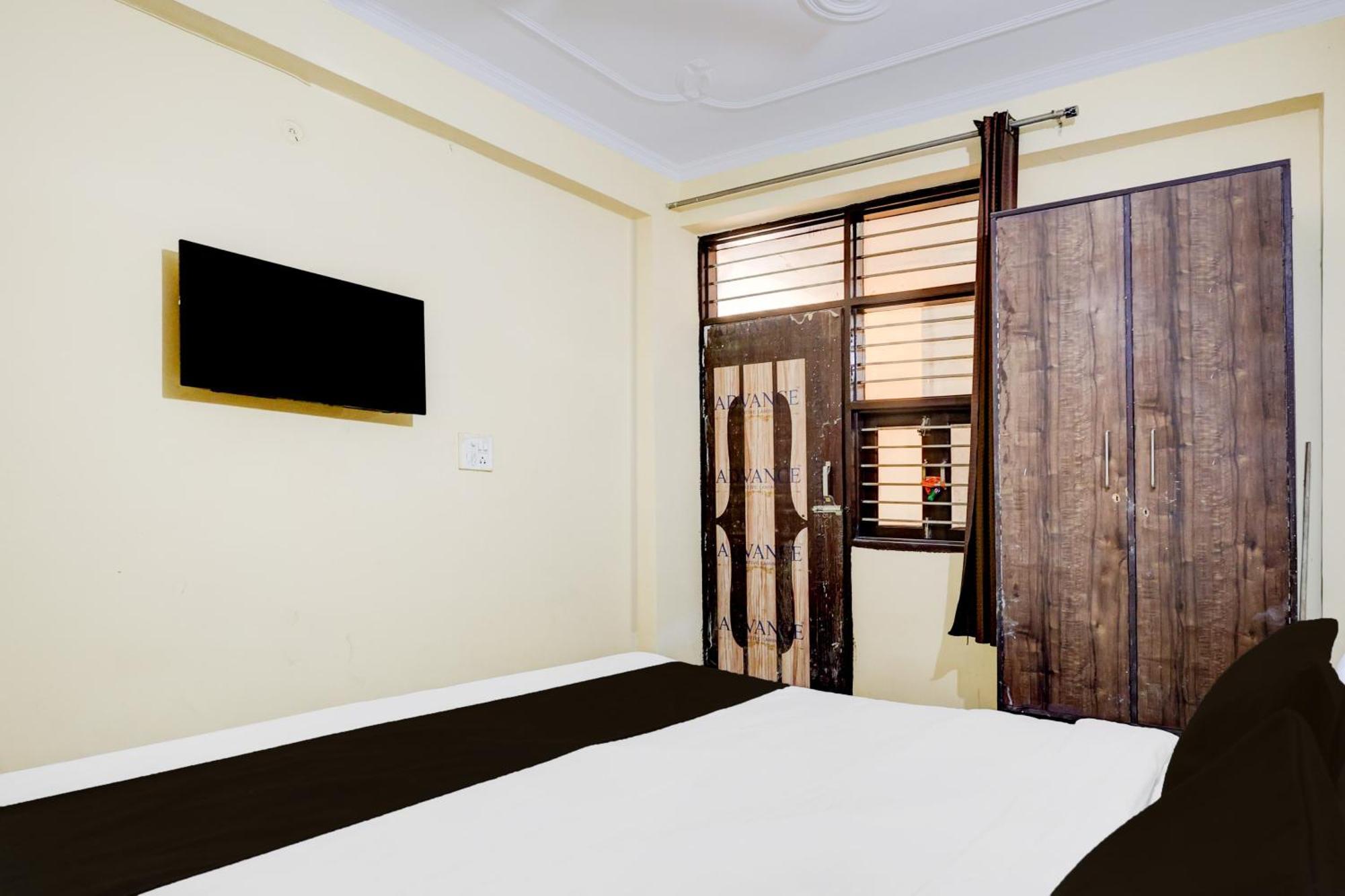 Hotel O Sparsh 3*