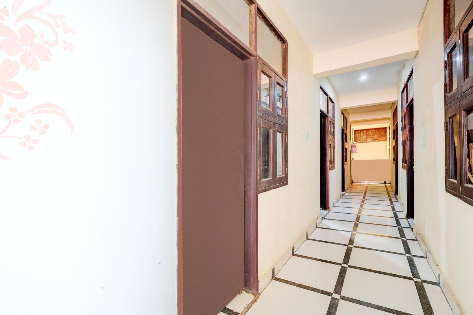 O Sparsh Hotel