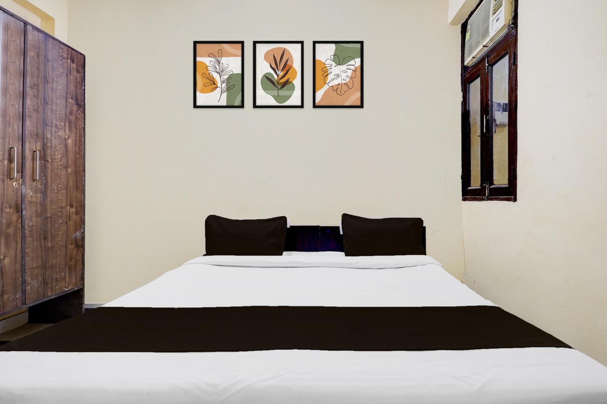 O Sparsh Hotel 3*