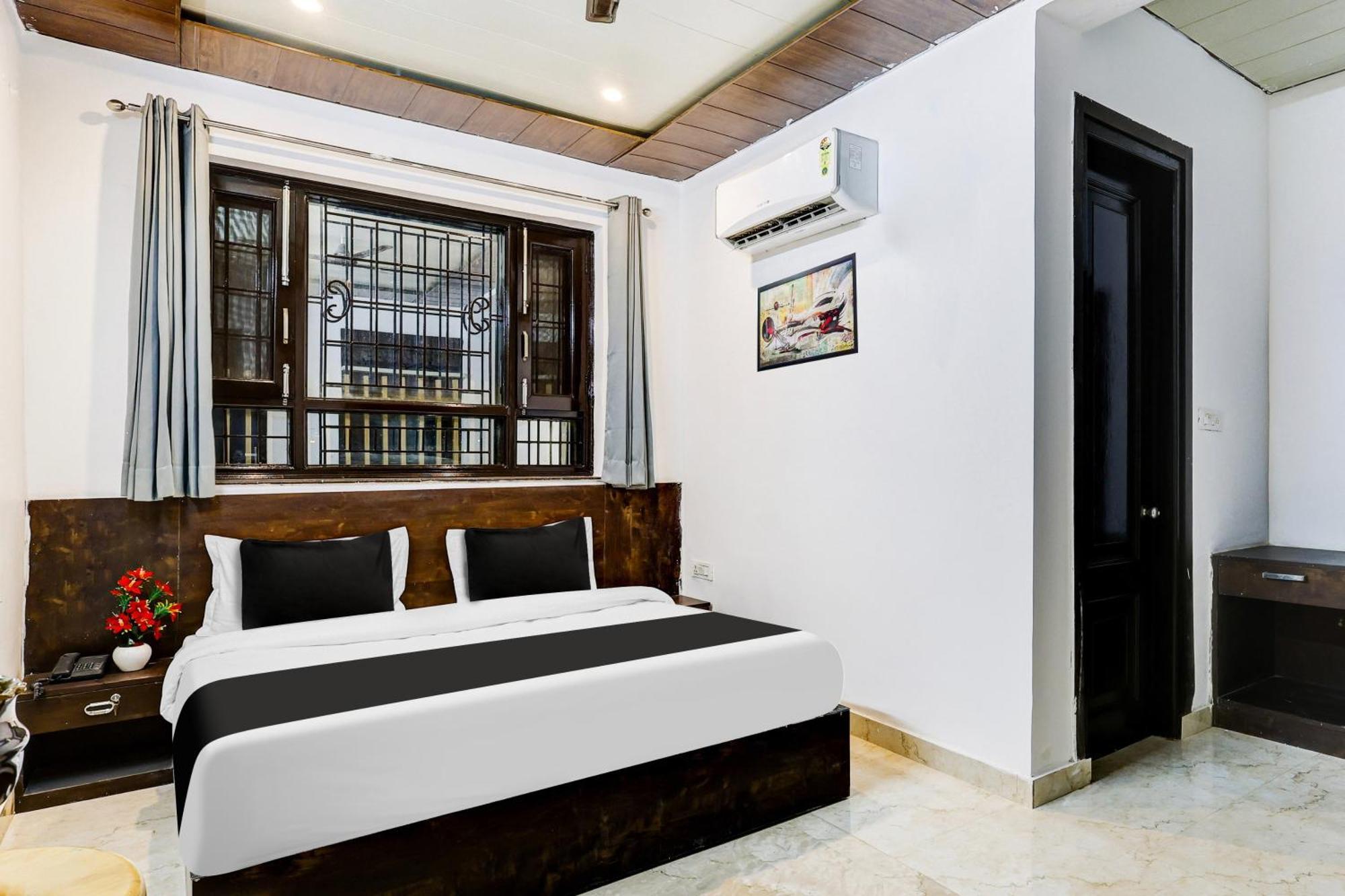 Super Townhouse Mayfield Garden Nearby Golf Course Road Gurgaon