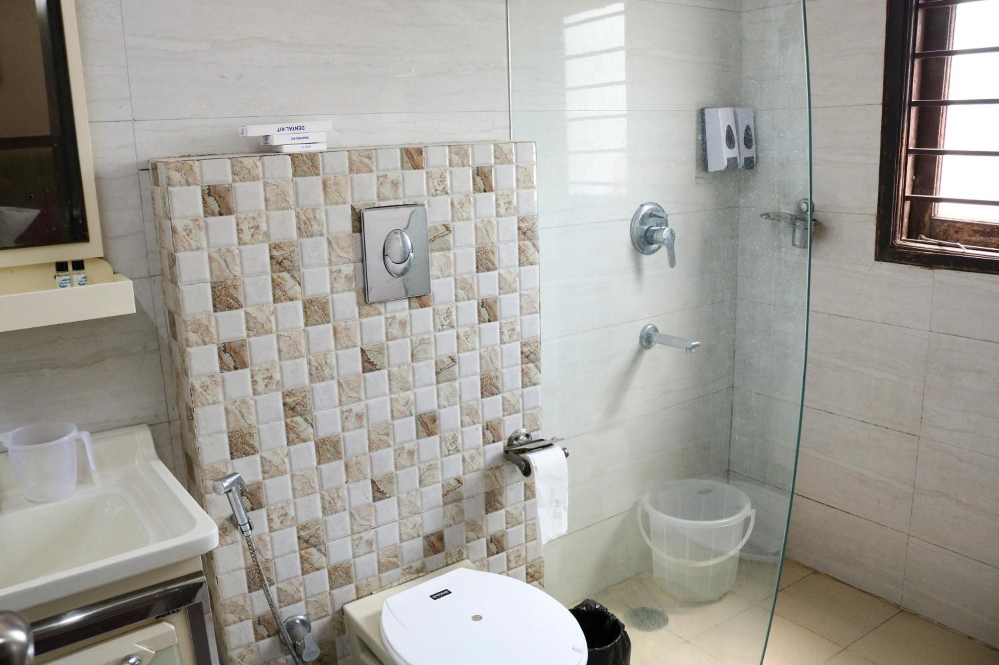 Vinayak Sector 43 Hotel Gurgaon