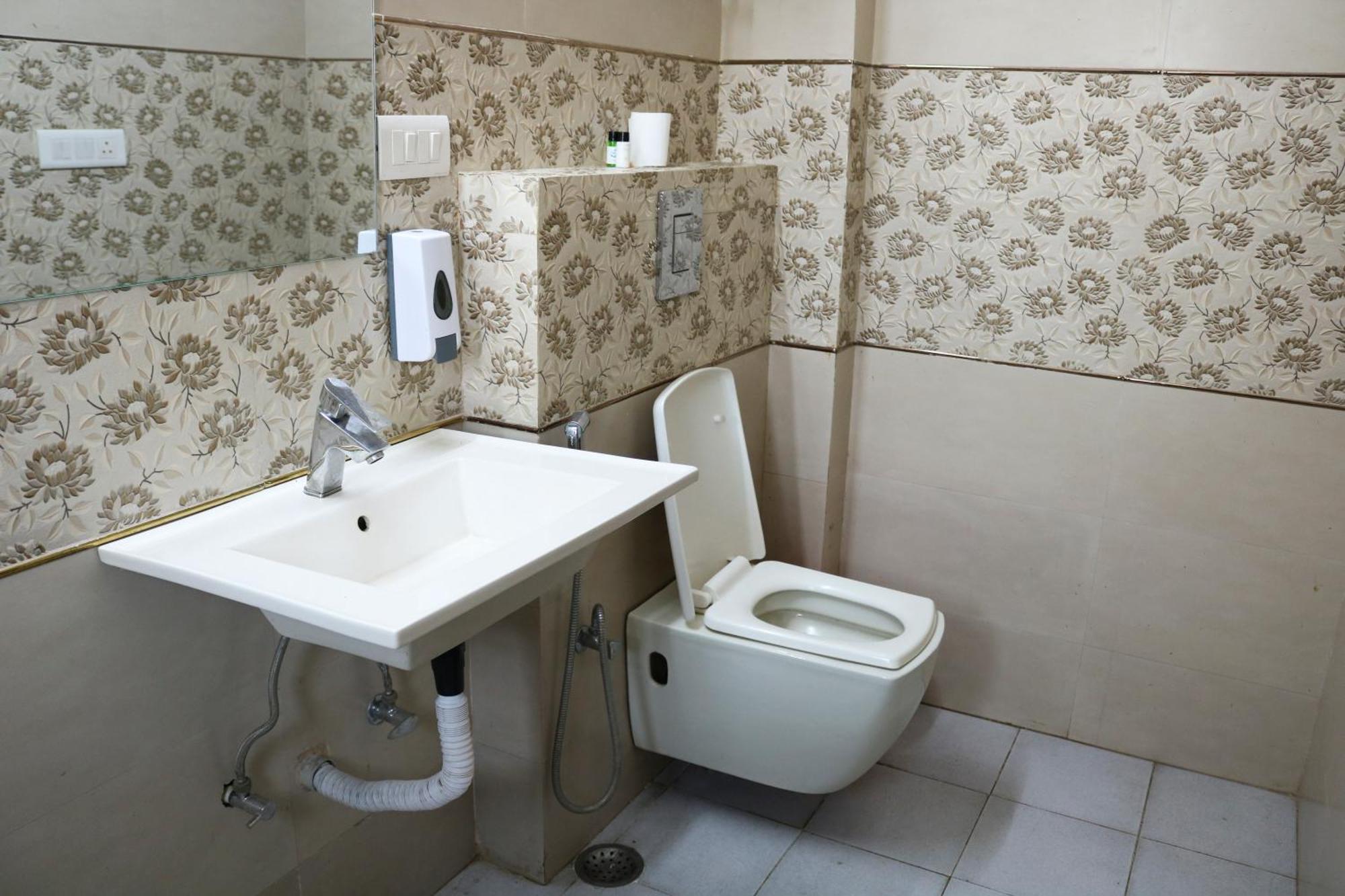 Hotel Vinayak Sector 43 Gurgaon