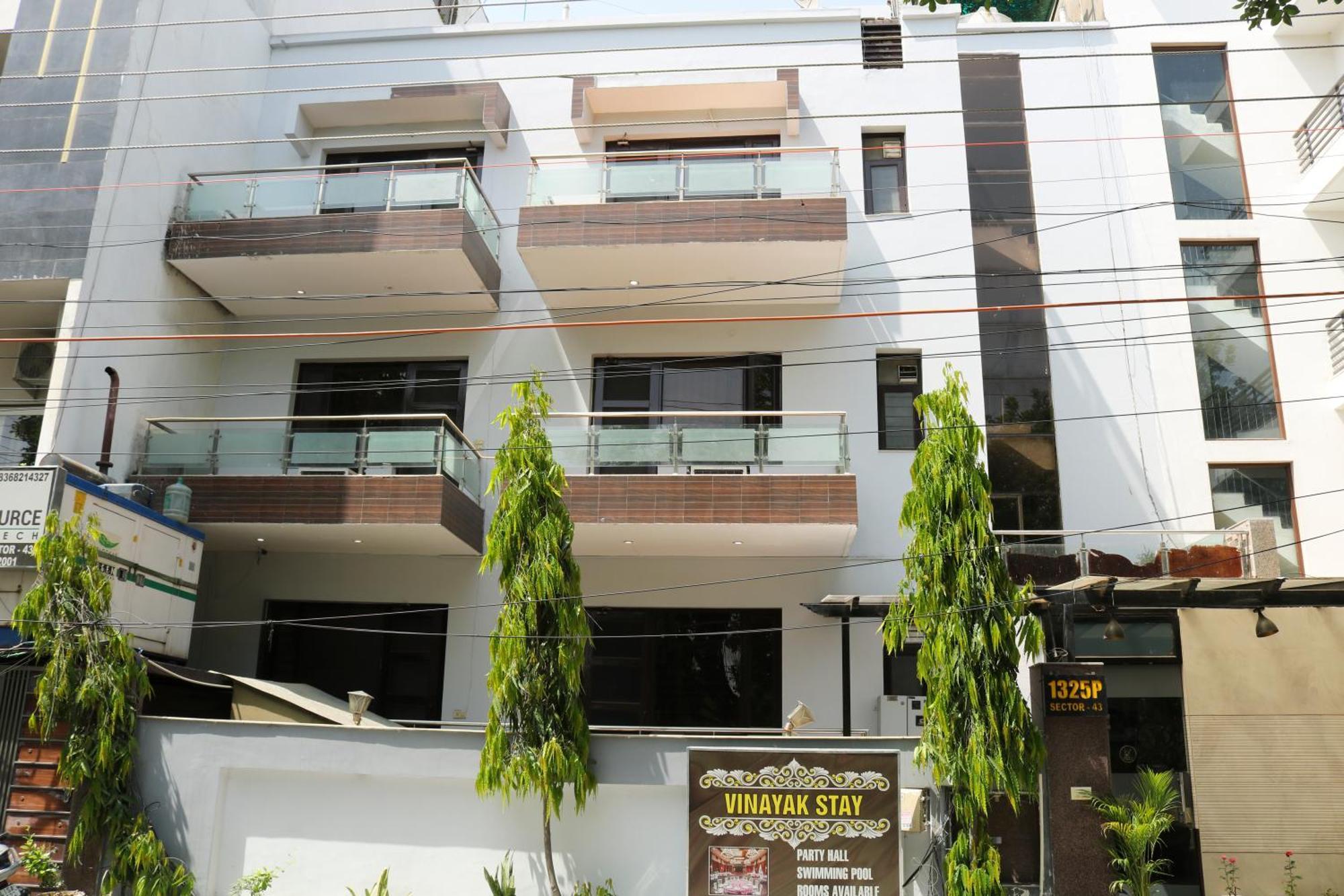 Vinayak Sector 43