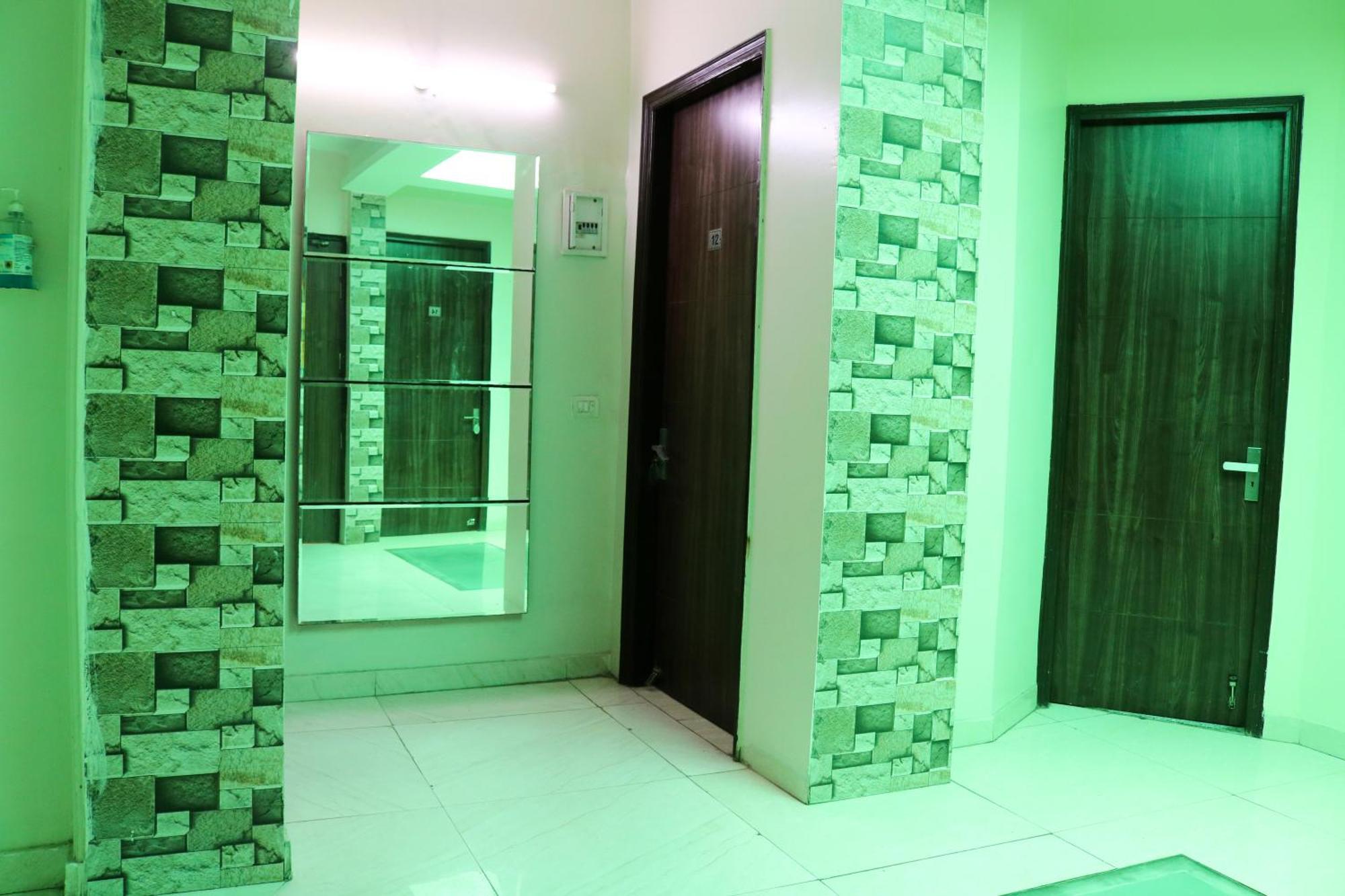 Vinayak Sector 43 Hotel 3*