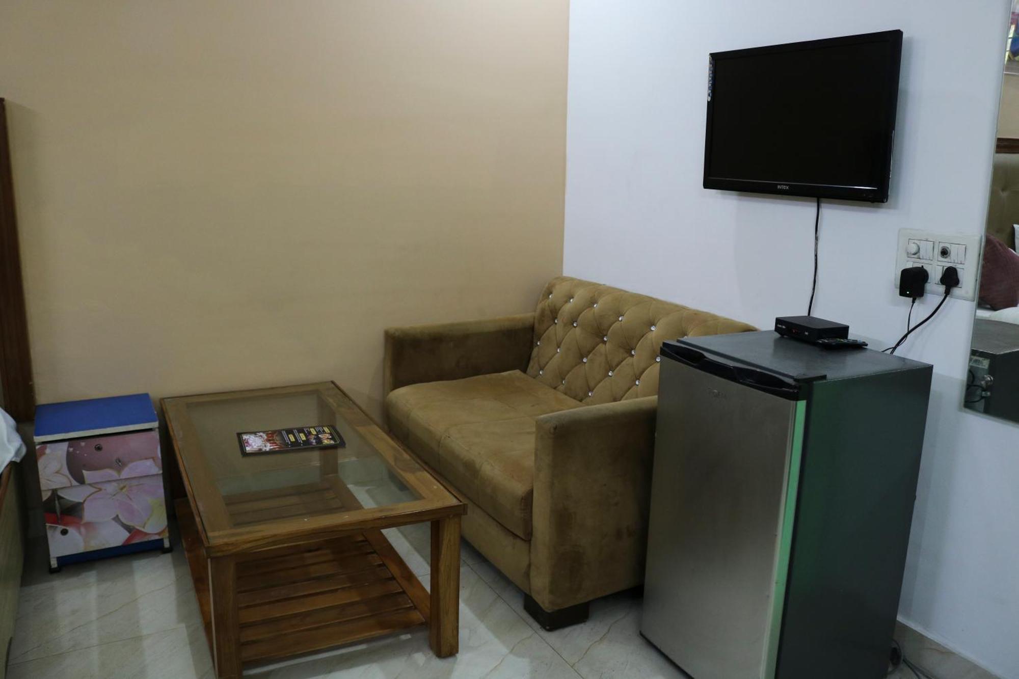 Hotel Vinayak Sector 43 3*