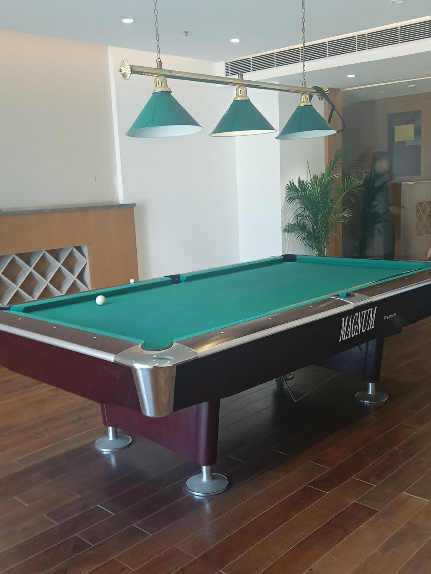 Stylish Street Apartment Gurgaon * Gurgaon