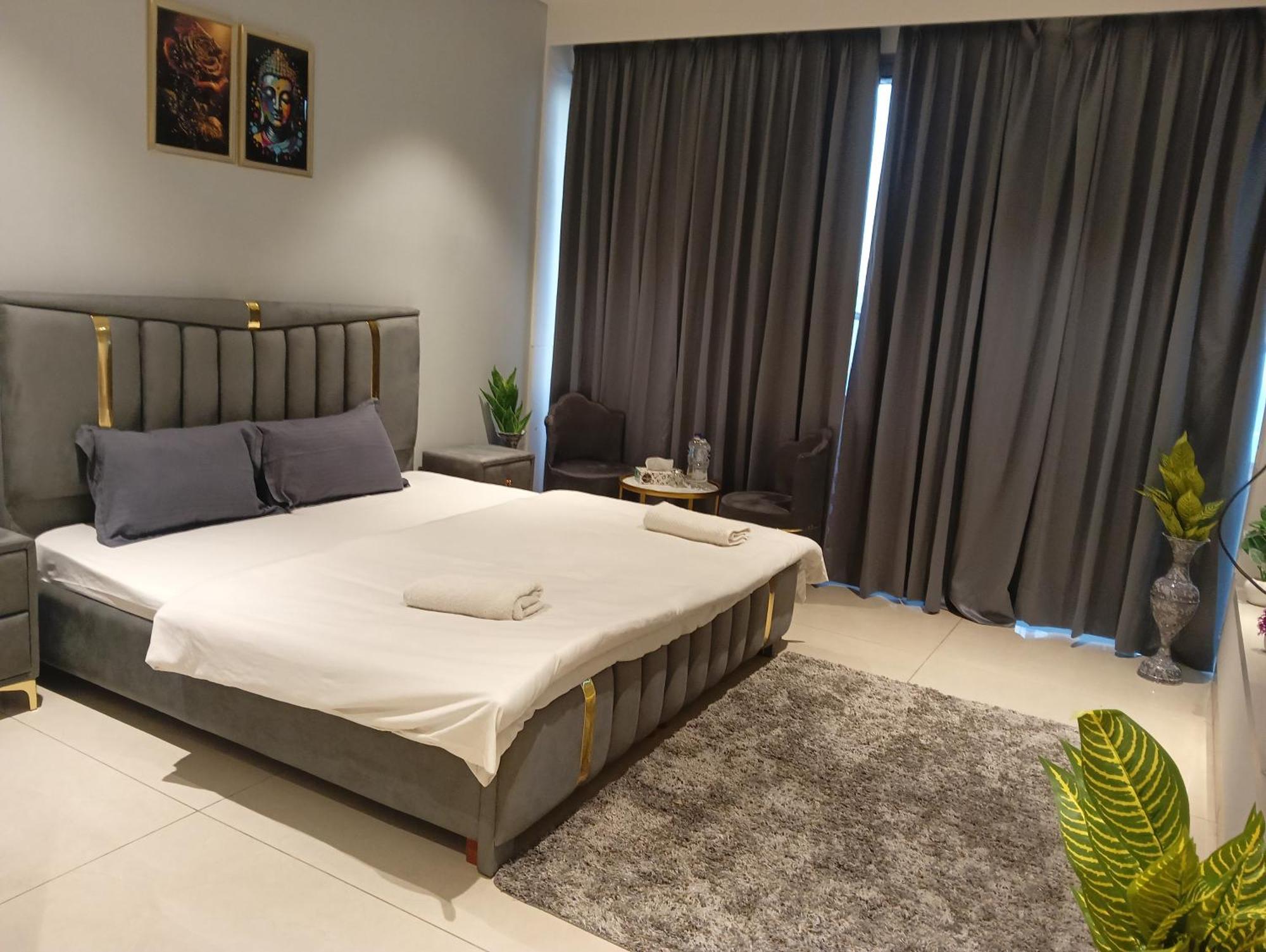 Apartment Stylish Street Apartment Gurgaon Gurgaon