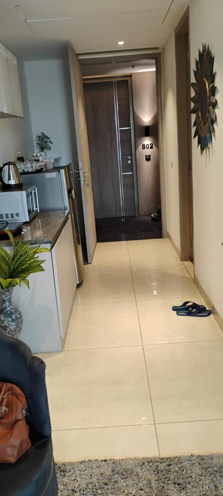 Stylish Street Apartment Gurgaon Apartment