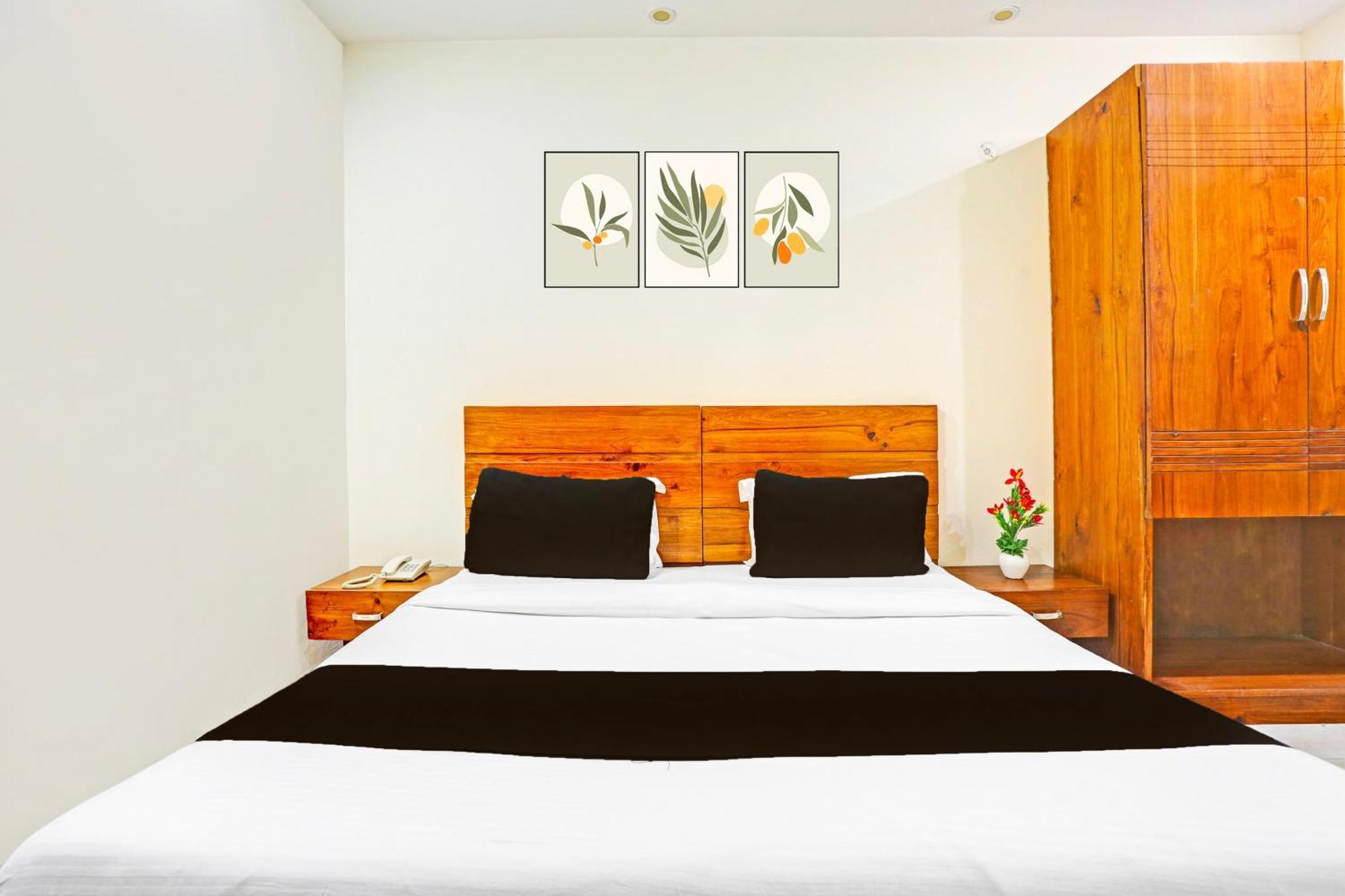 Hotel Super O Old Town Gurgaon