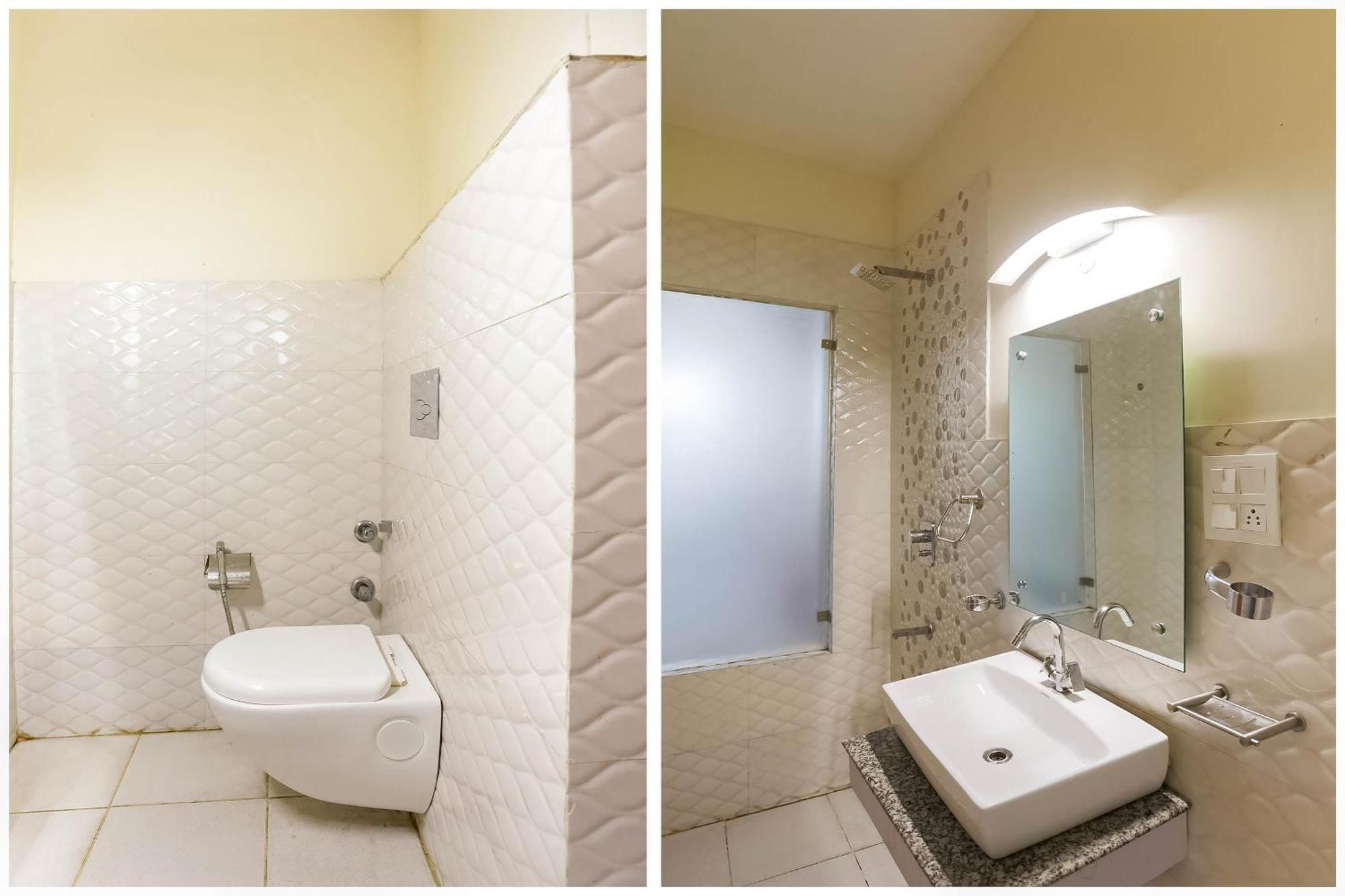 Collection O Comfort Residency Near Medanta Hospital Near Omaxe Celebration Mall Hotel 3*