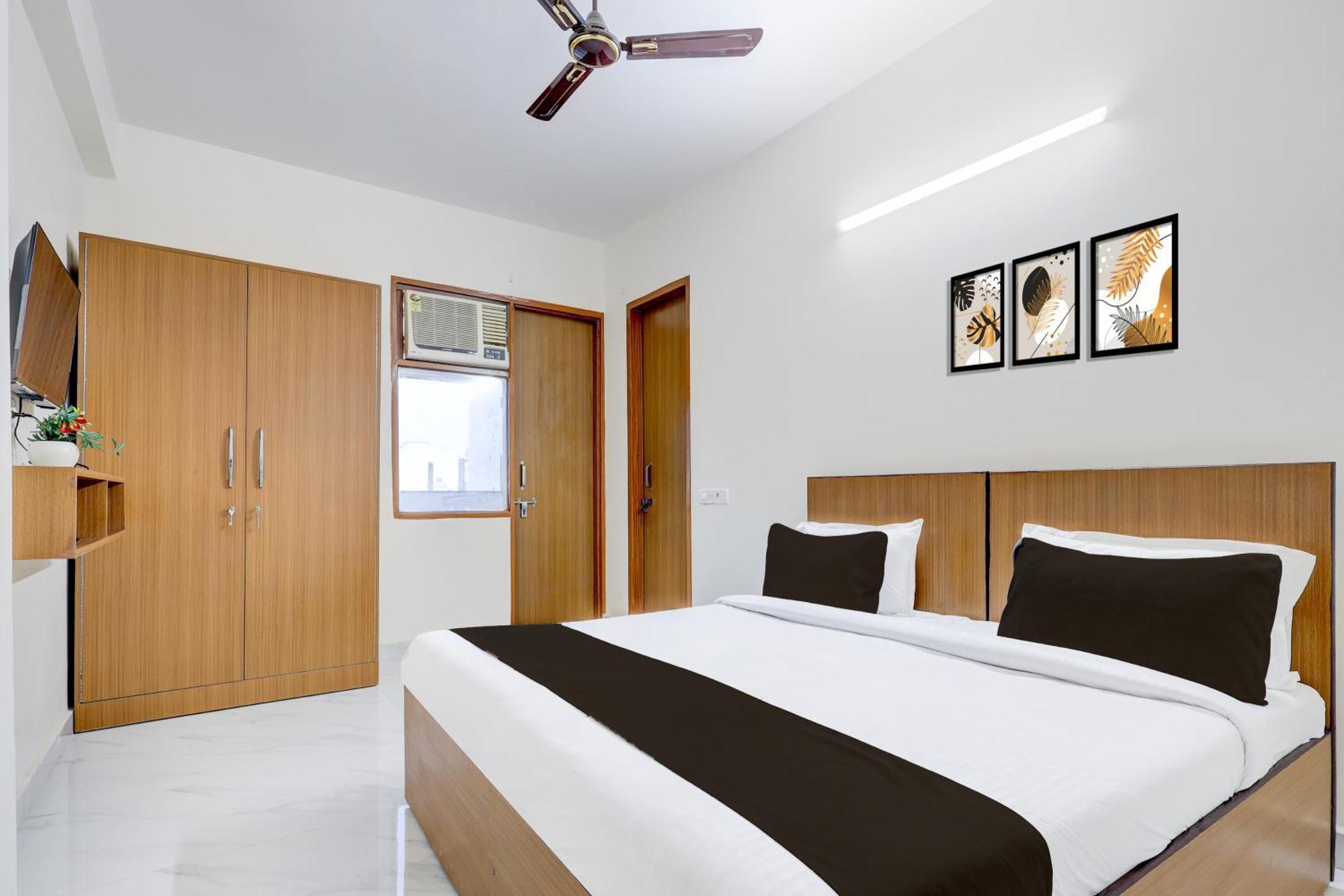 Hotel O Divine
