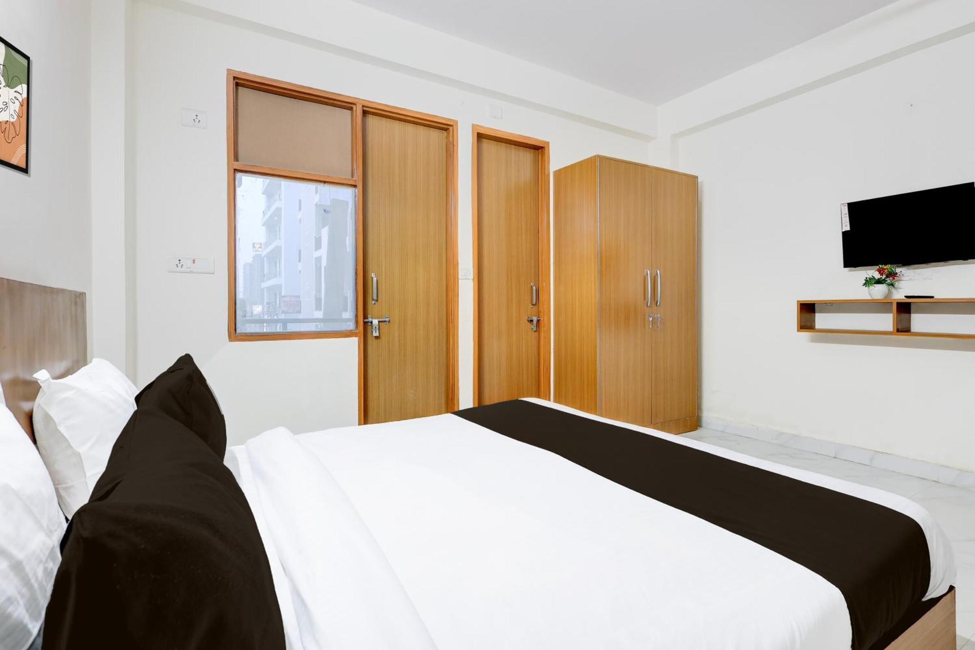 Hotel O Divine