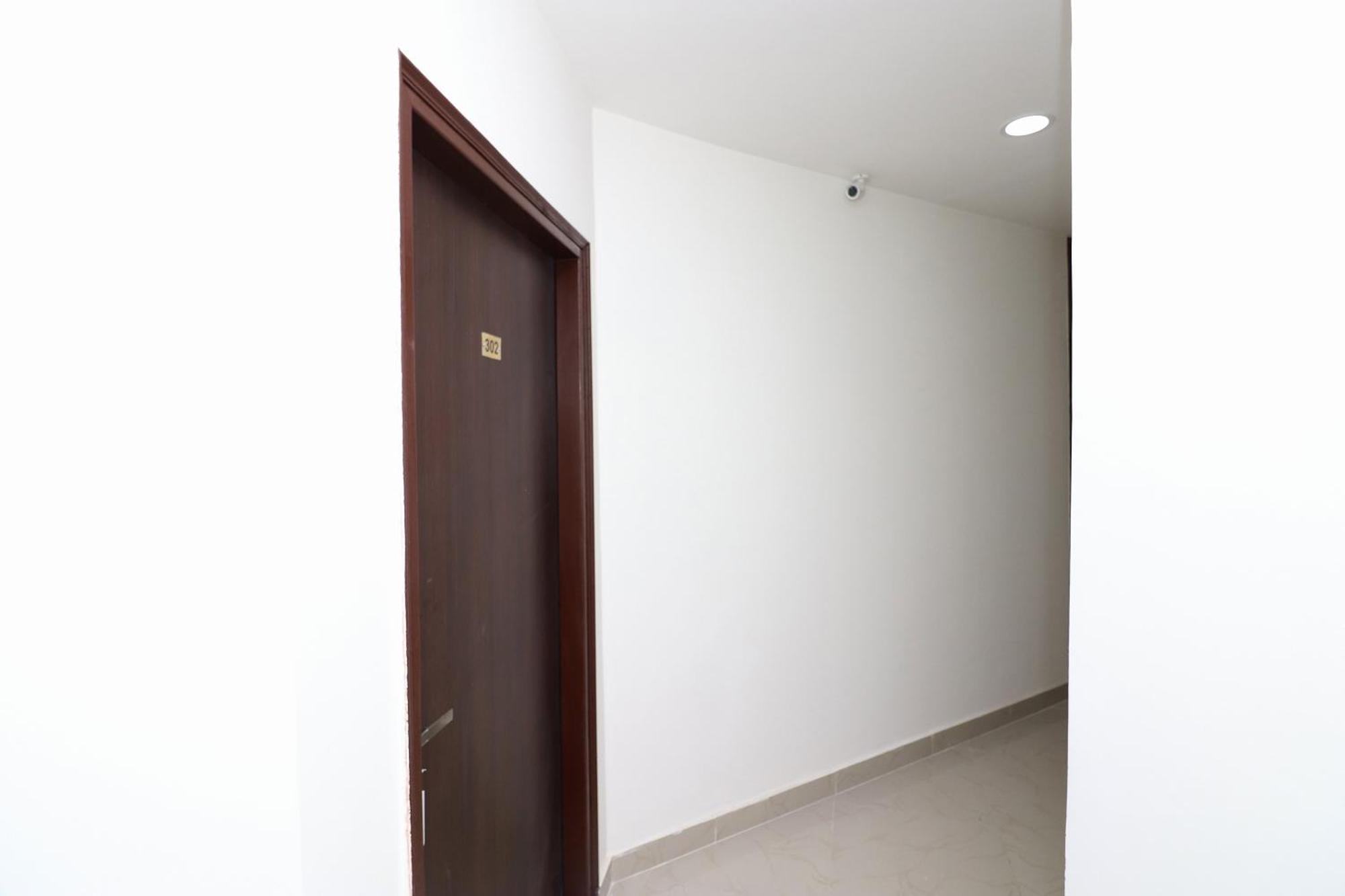 Hotel O The Primero Near Leisure Valley Park Gurgaon