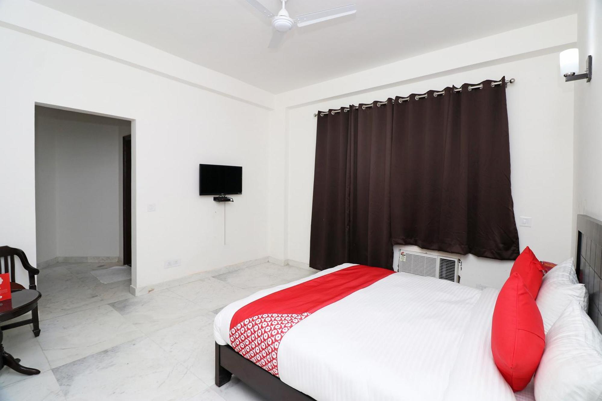 O The Primero Near Leisure Valley Park 3* Gurgaon
