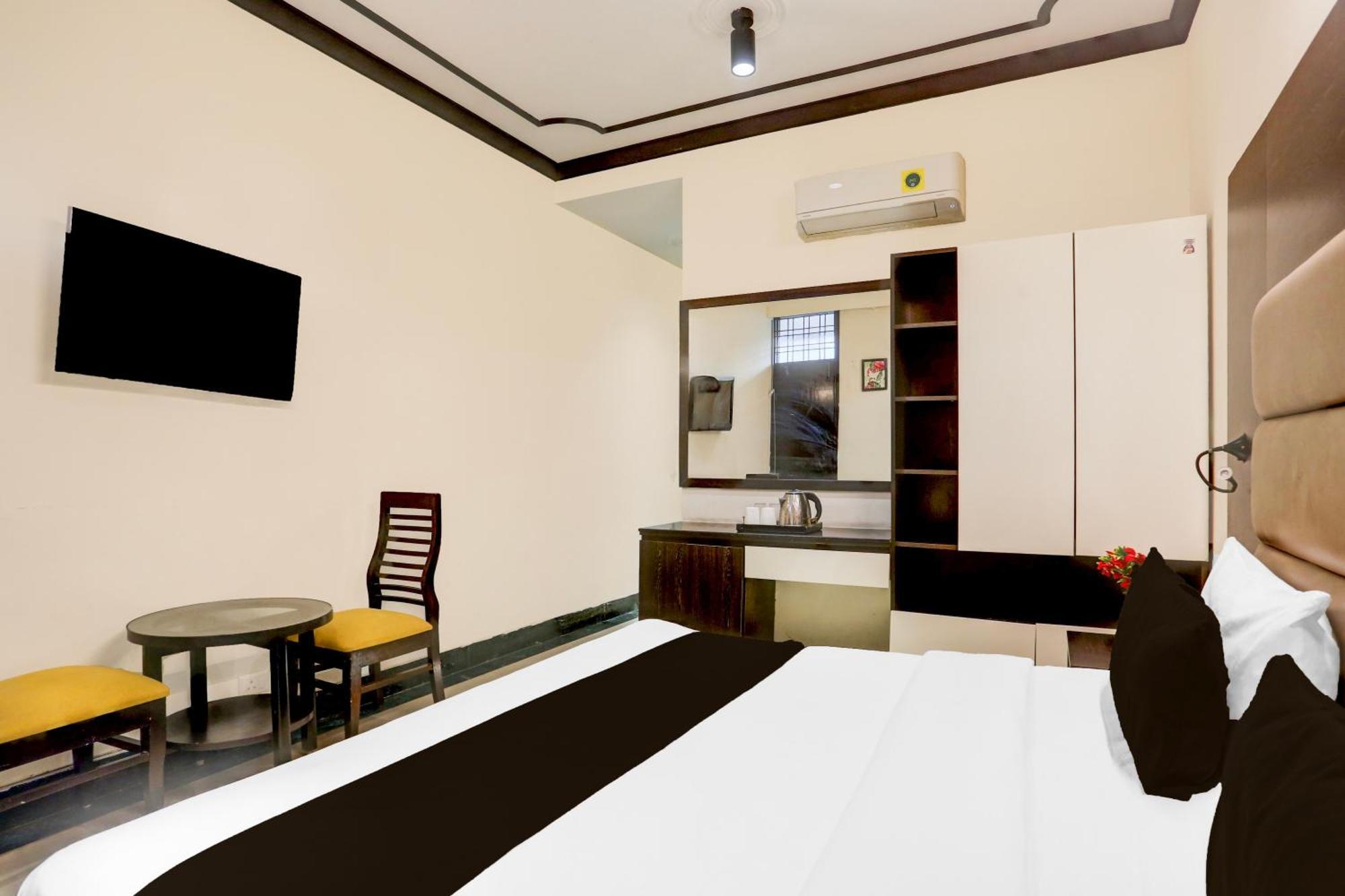 Townhouse Sushant Lok Phase 1 Formerly Hotel Neven Hotel 3*