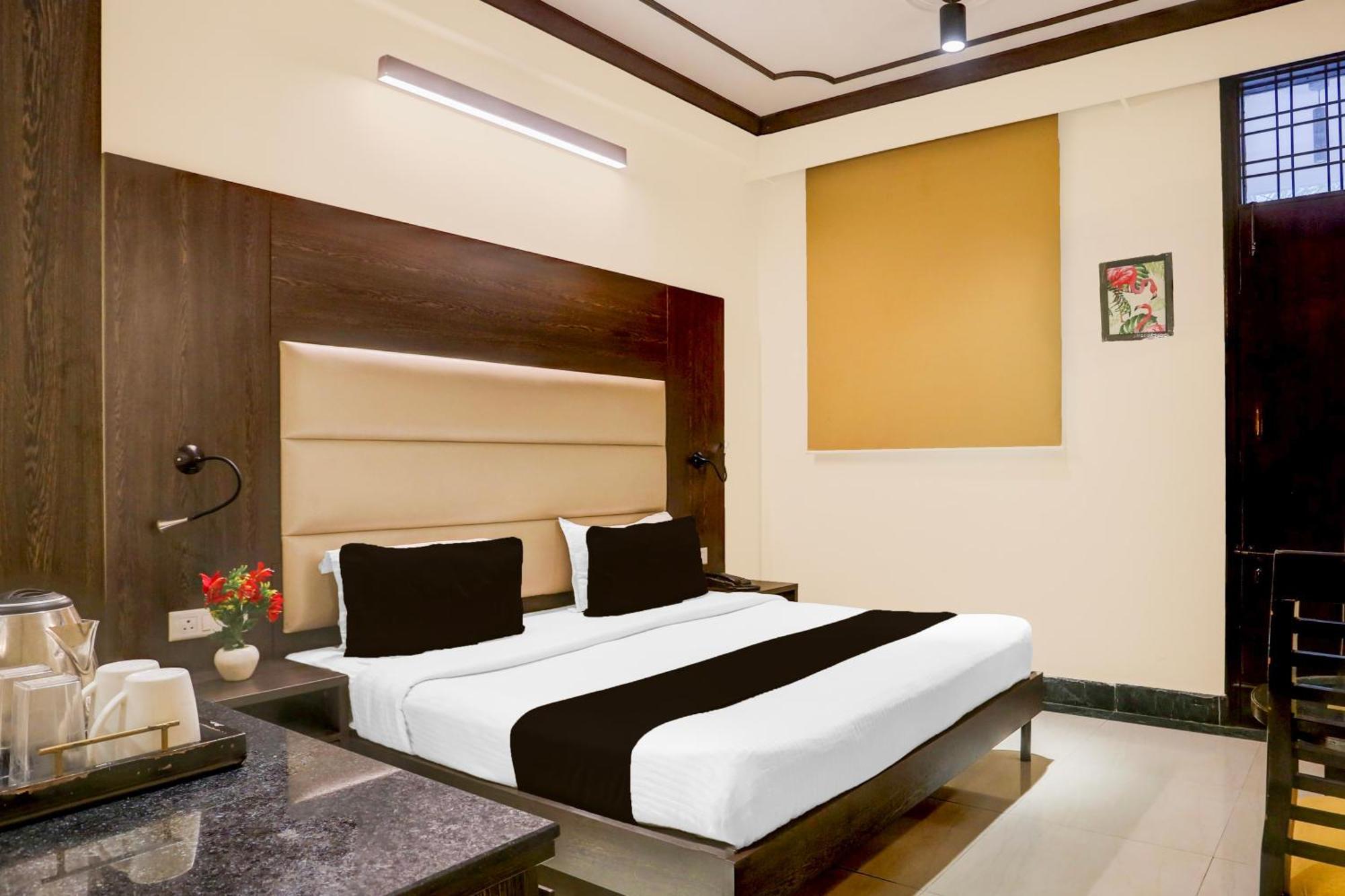 Townhouse Sushant Lok Phase 1 Formerly Hotel Neven Hotel