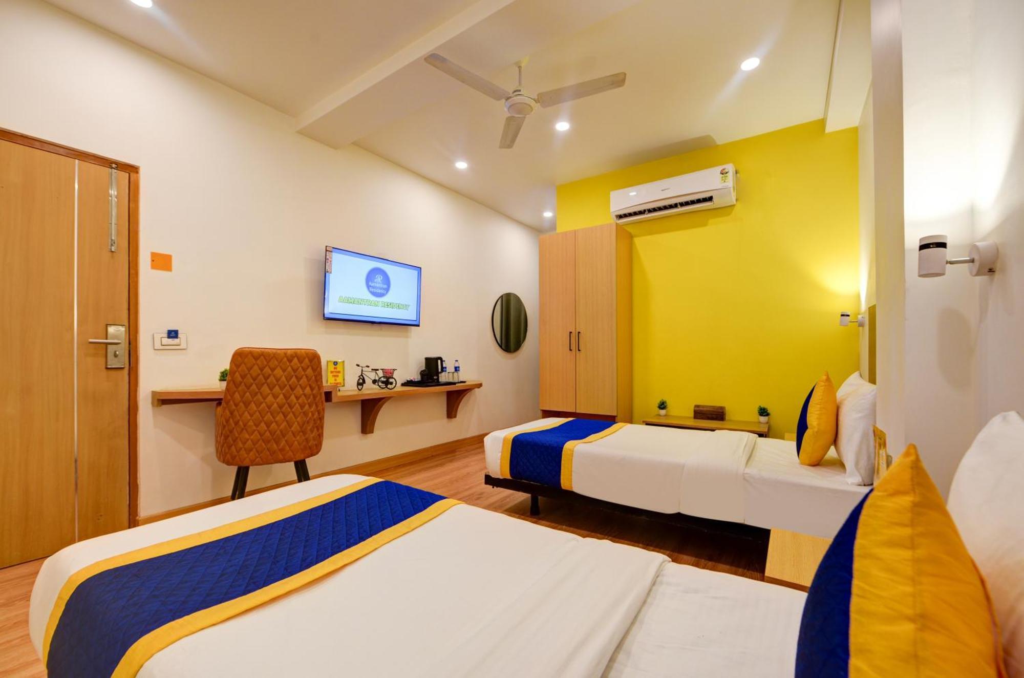 Aamantran Residency Hotel, Sohna Road, Sector 49, Gurugram 3* Gurgaon