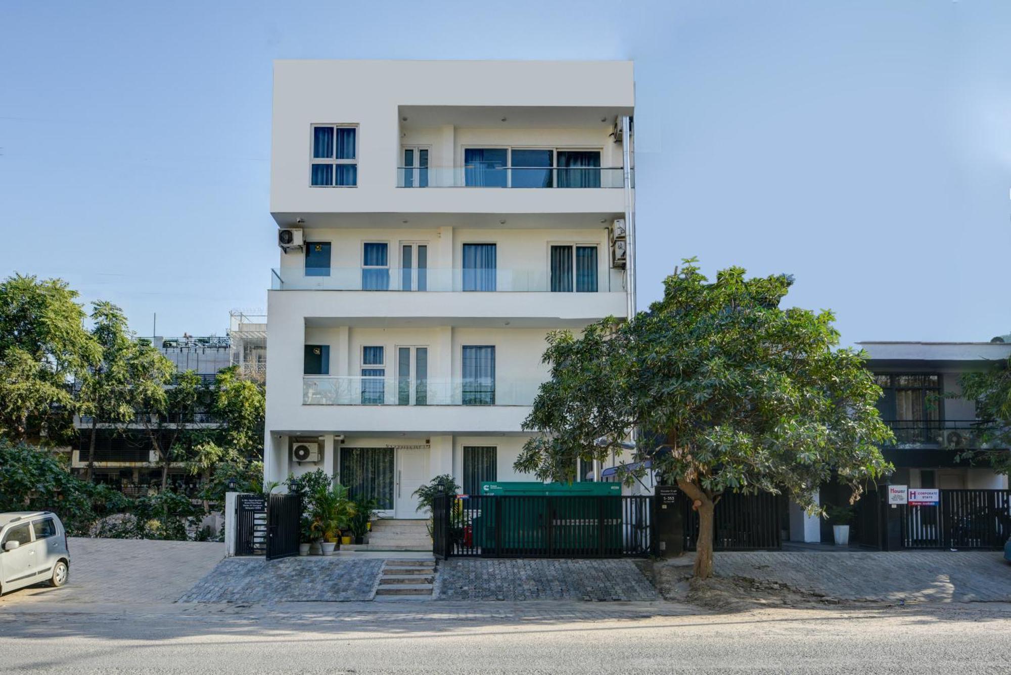 Hotel Aamantran Residency Hotel, Sohna Road, Sector 49, Gurugram Gurgaon