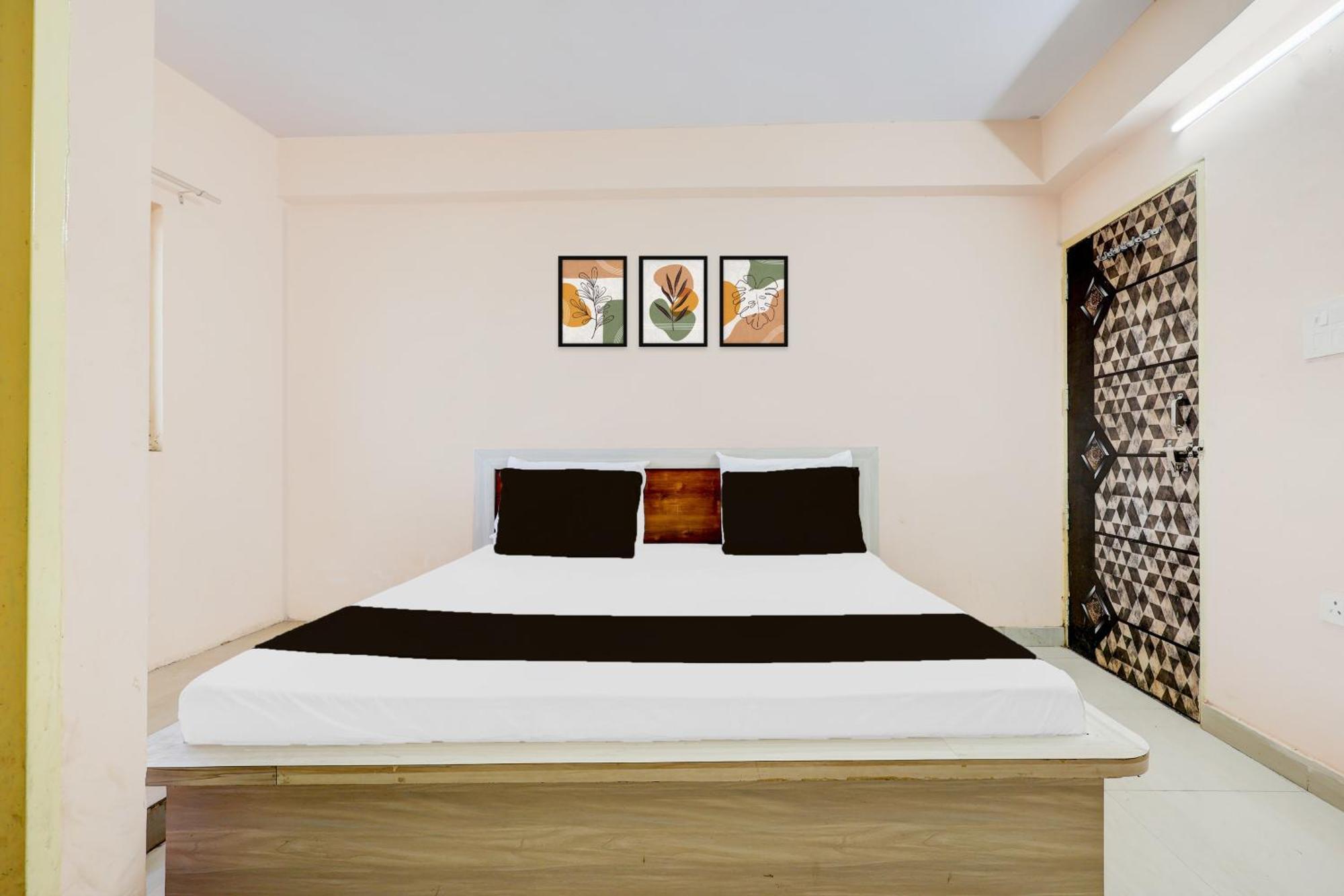 Hotel O Radhe