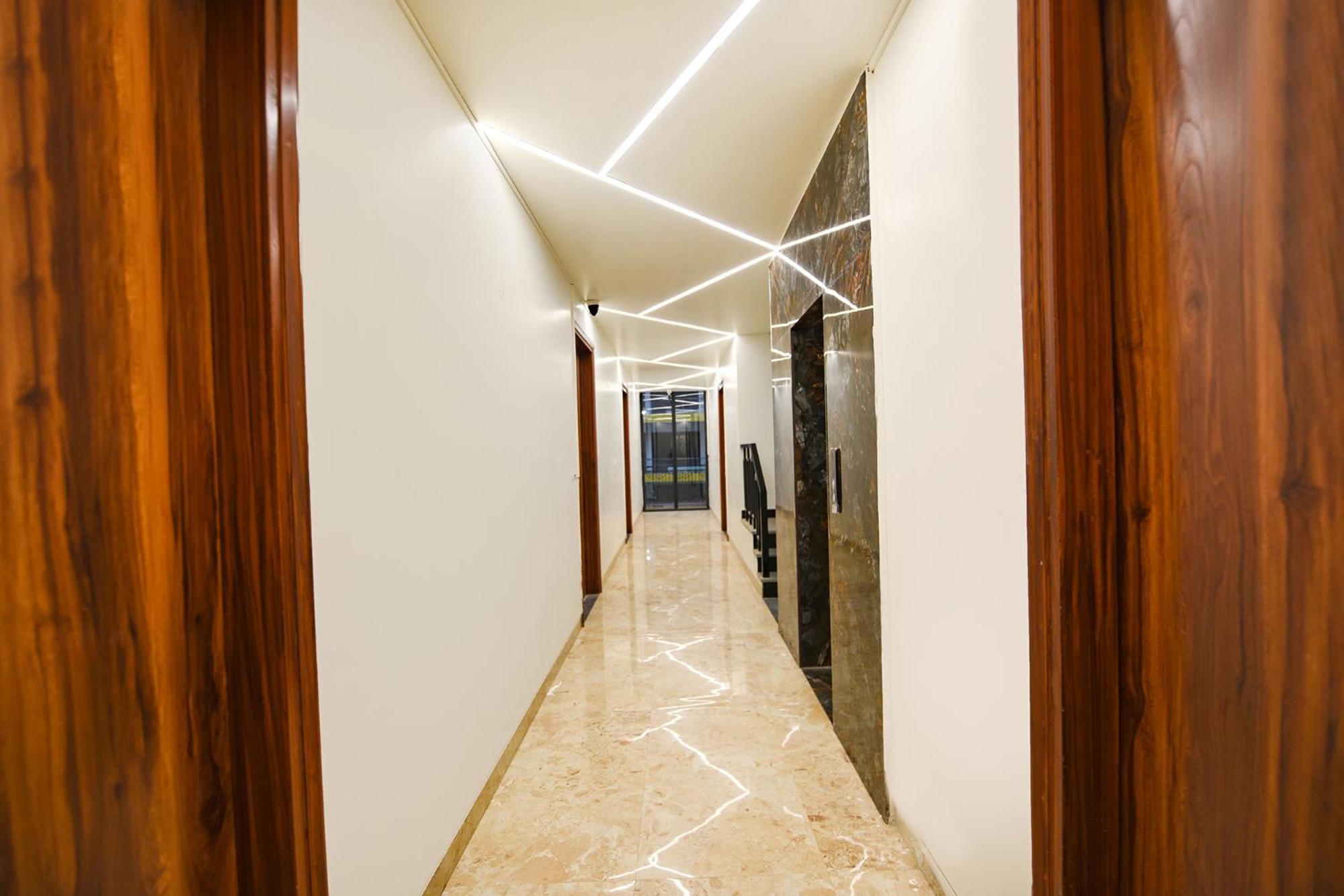 Hotel Fabhotel Rc 57