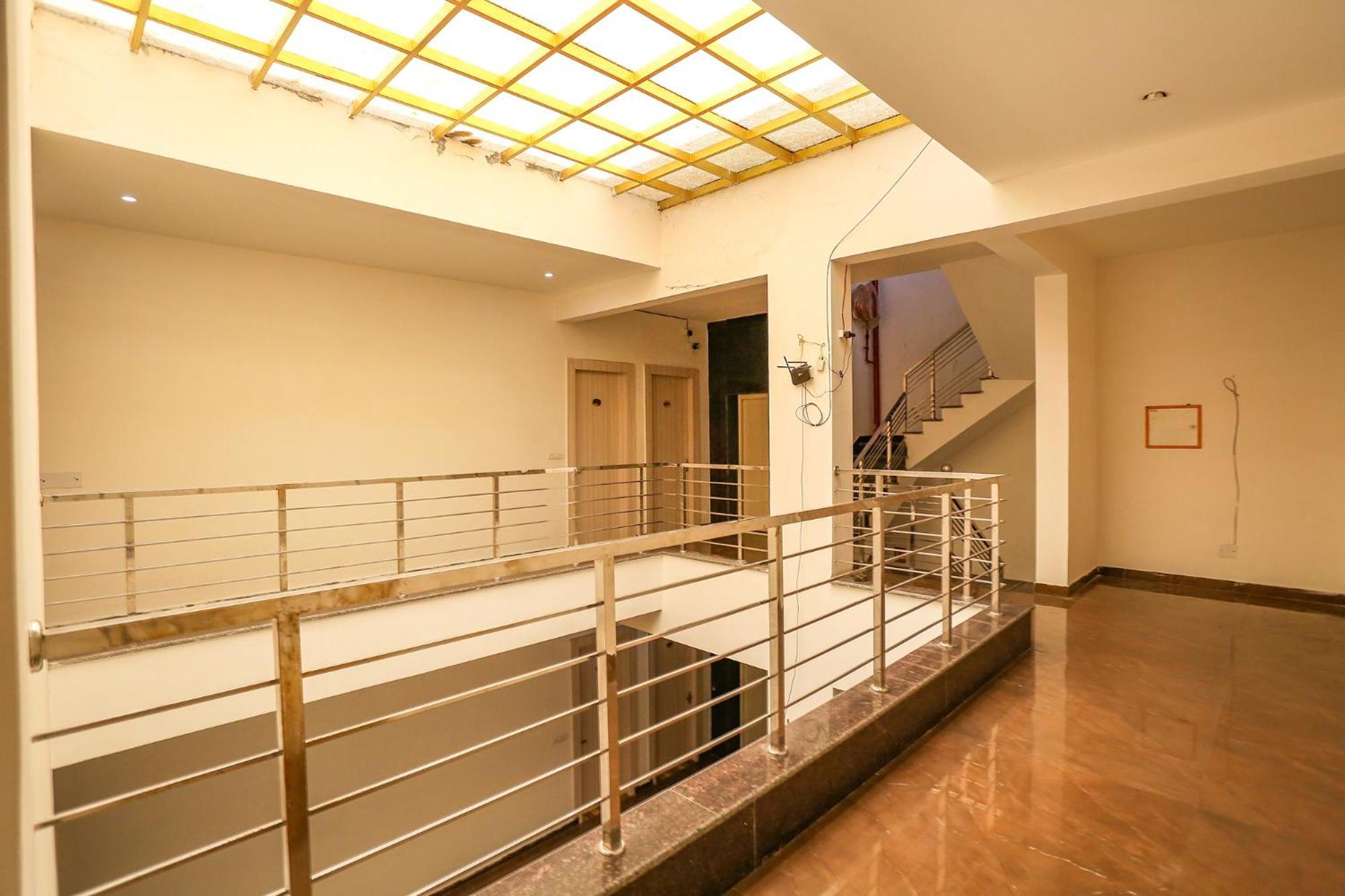 Hotel Fabhotel Sky Rise Gurgaon