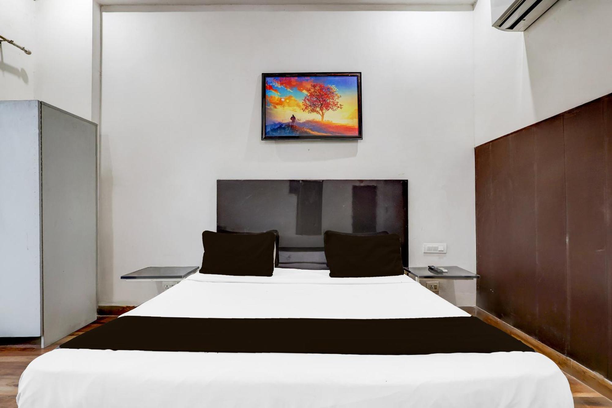 Hotel O Daffodils Inn Hotel Gurgaon