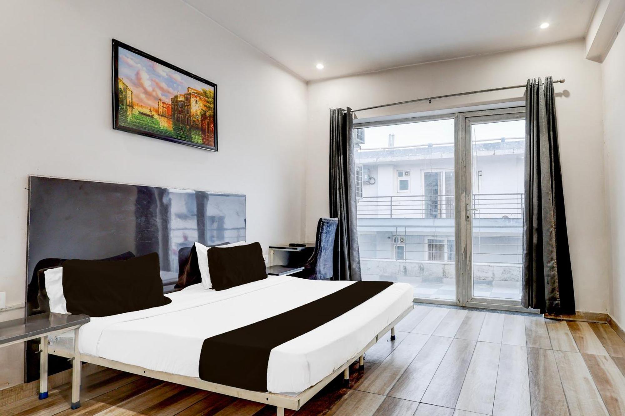 Hotel O Daffodils Inn Gurgaon