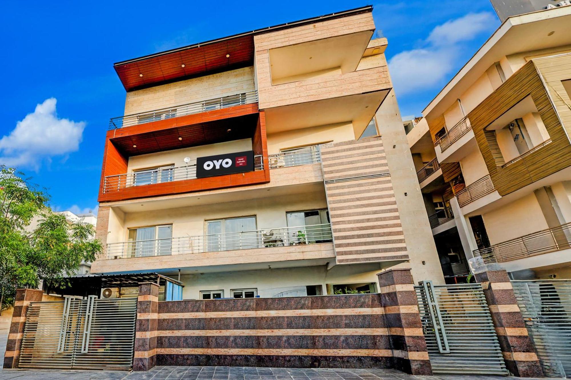 Hotel O Daffodils Inn Gurgaon