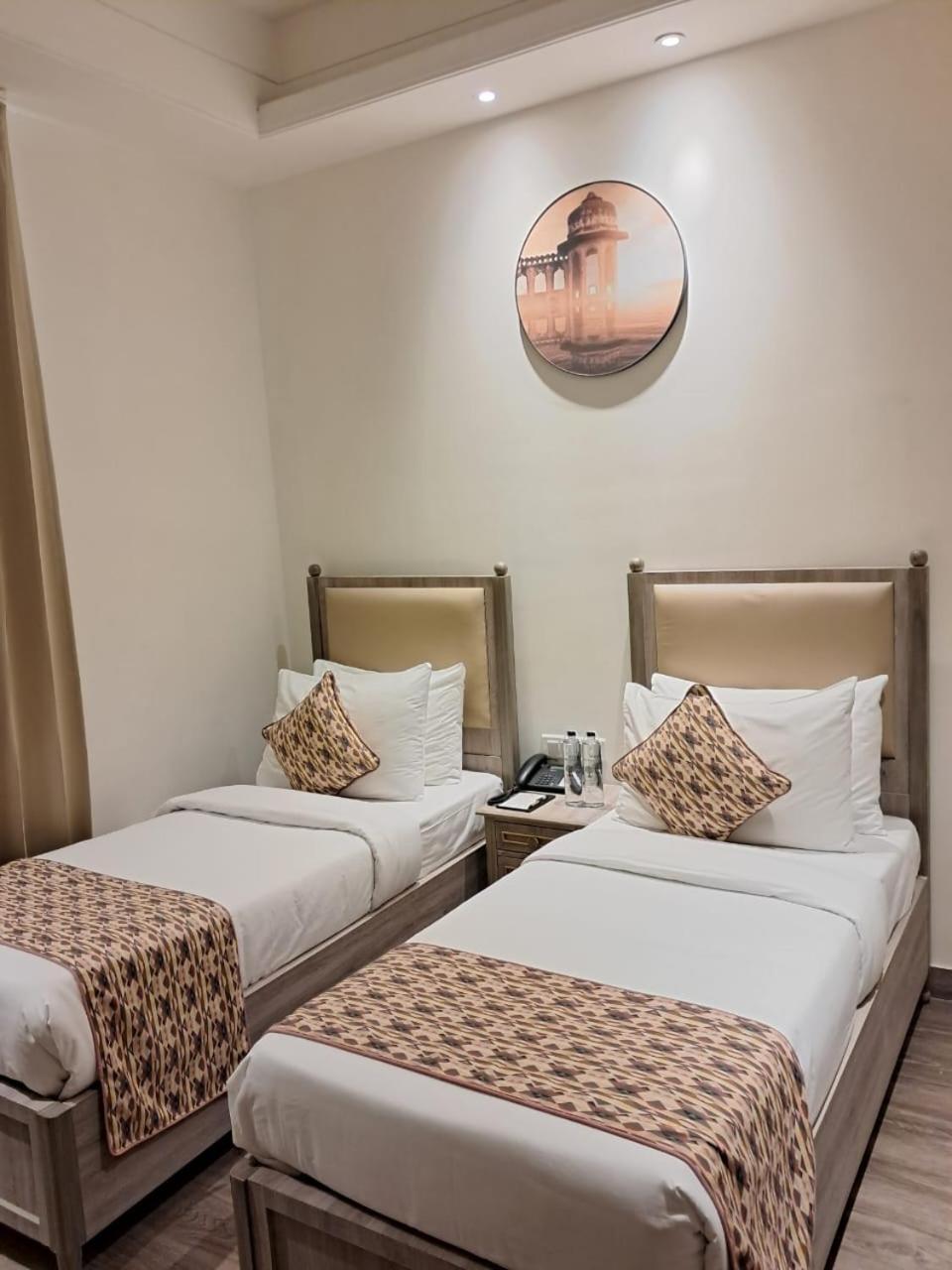 Rhythm Gurugram & Suites, Sohna Road Hotel