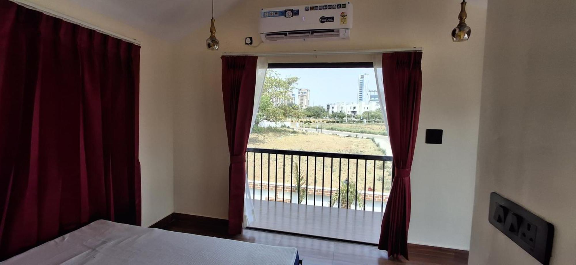 Courtyard By Palm -3bkh Mini Gurgaon