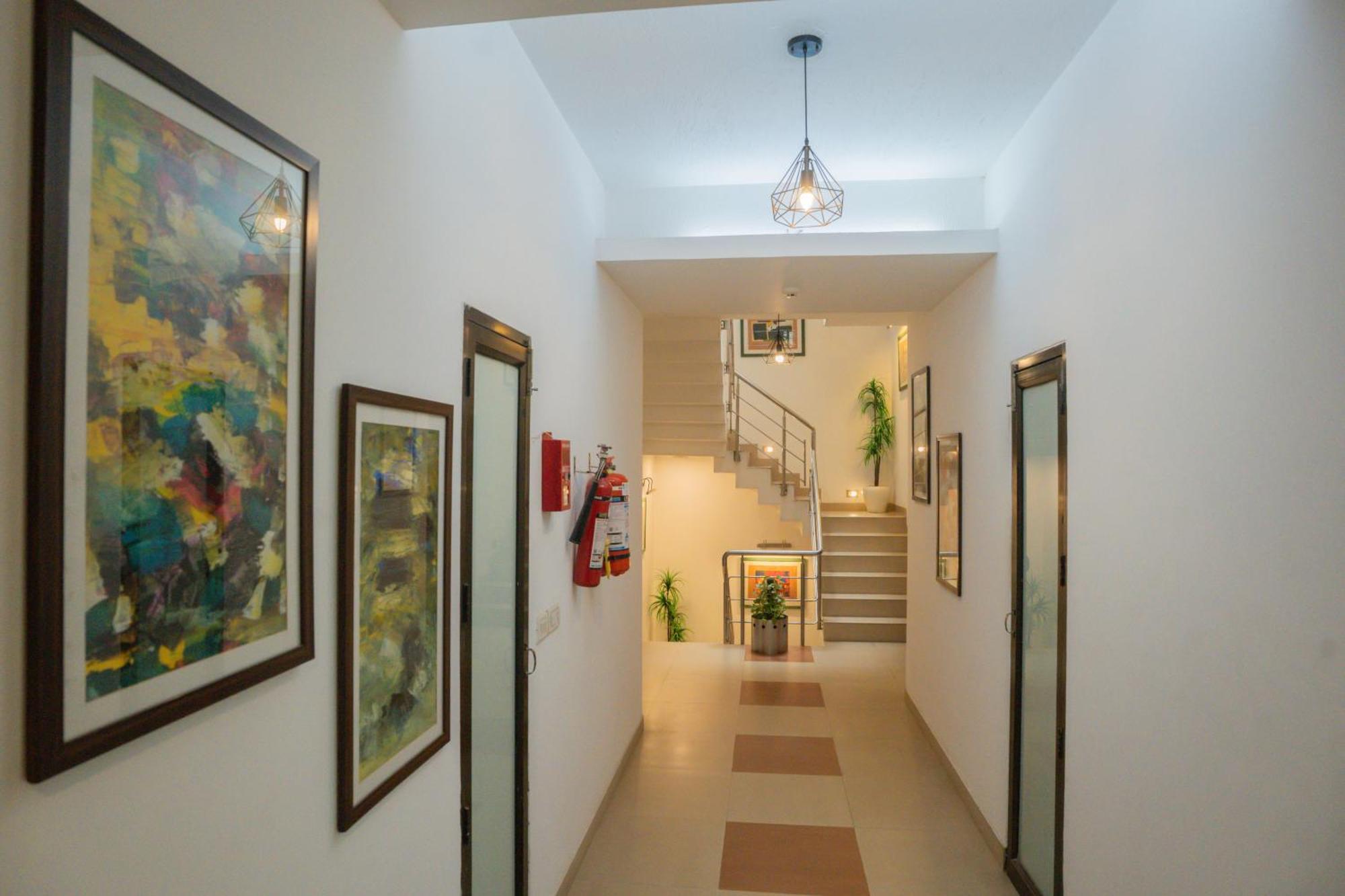 Ahuja Residency Parklane 3* Gurgaon