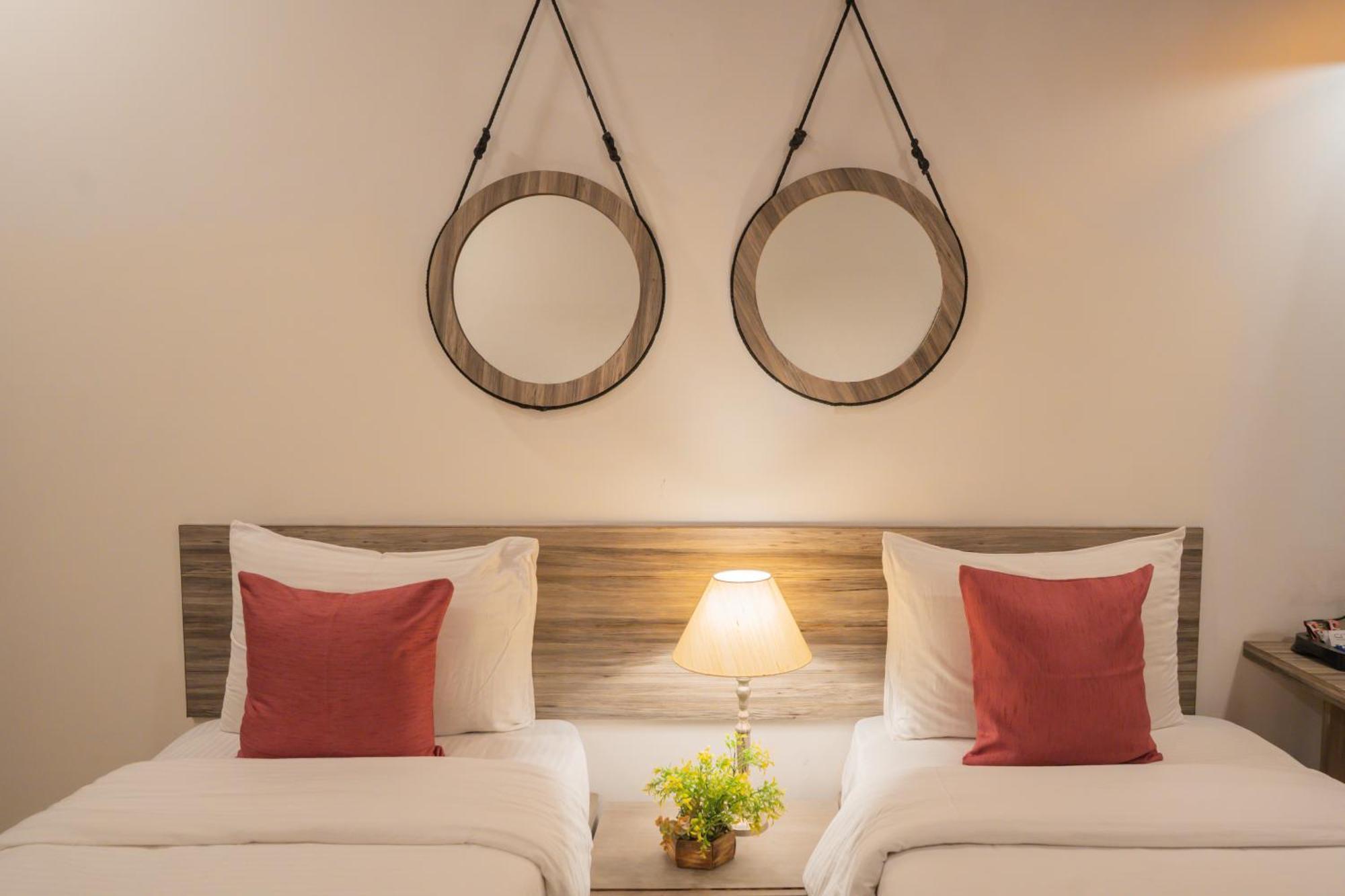 Ahuja Residency Parklane 3* Gurgaon
