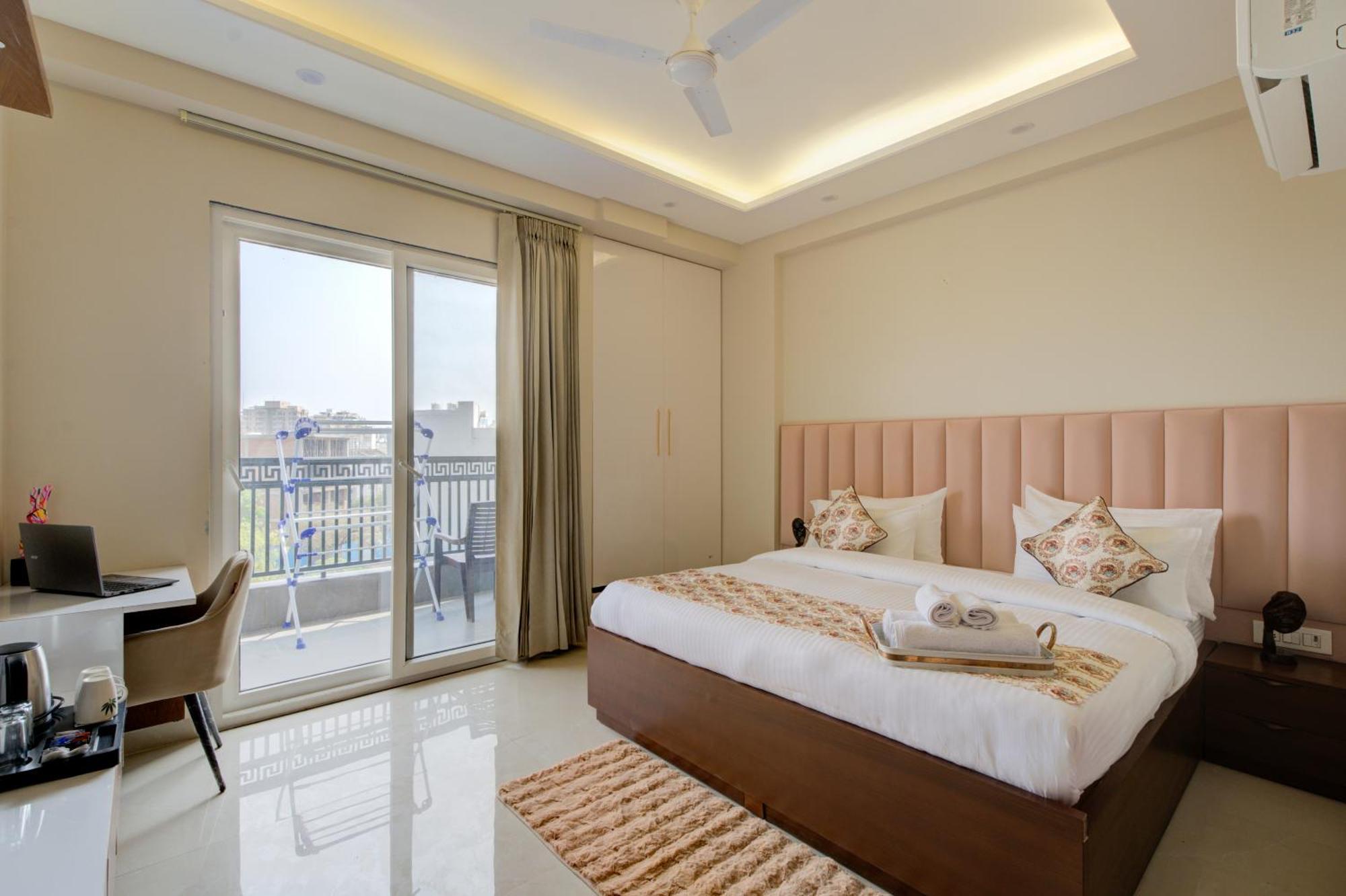 The Lodgers 1 Bhk Serviced Near Artemis Hospital Sector 52 Apartment Gurgaon