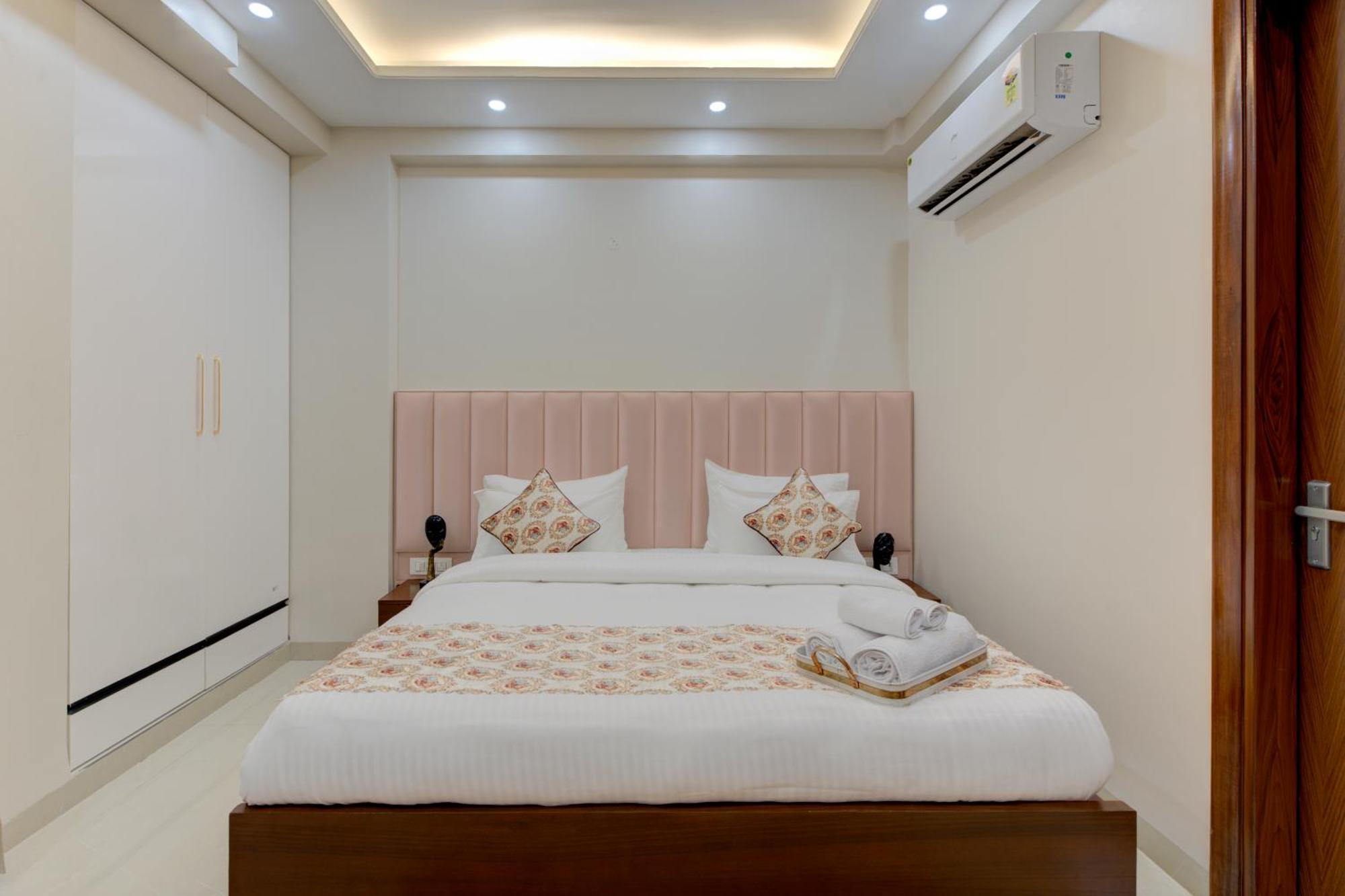 The Lodgers 1 Bhk Serviced Near Artemis Hospital Sector 52 Apartment Gurgaon