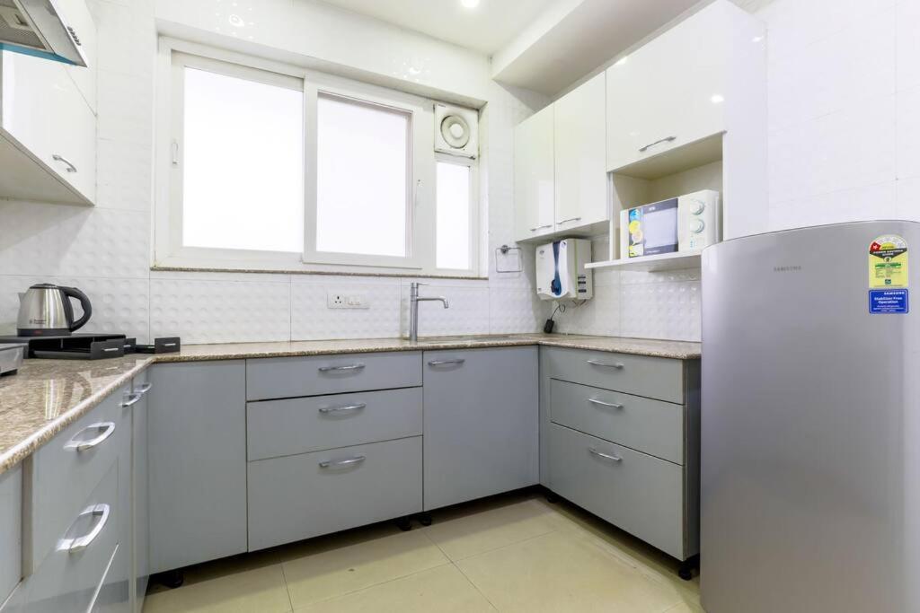 Parfait Street Retreat 2bhk Paras Fortis Balcony Apartment *