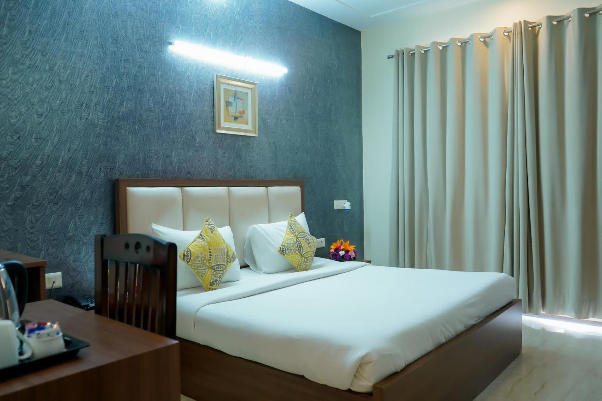 The Luxe 18 - Golf Course Road Gurgaon