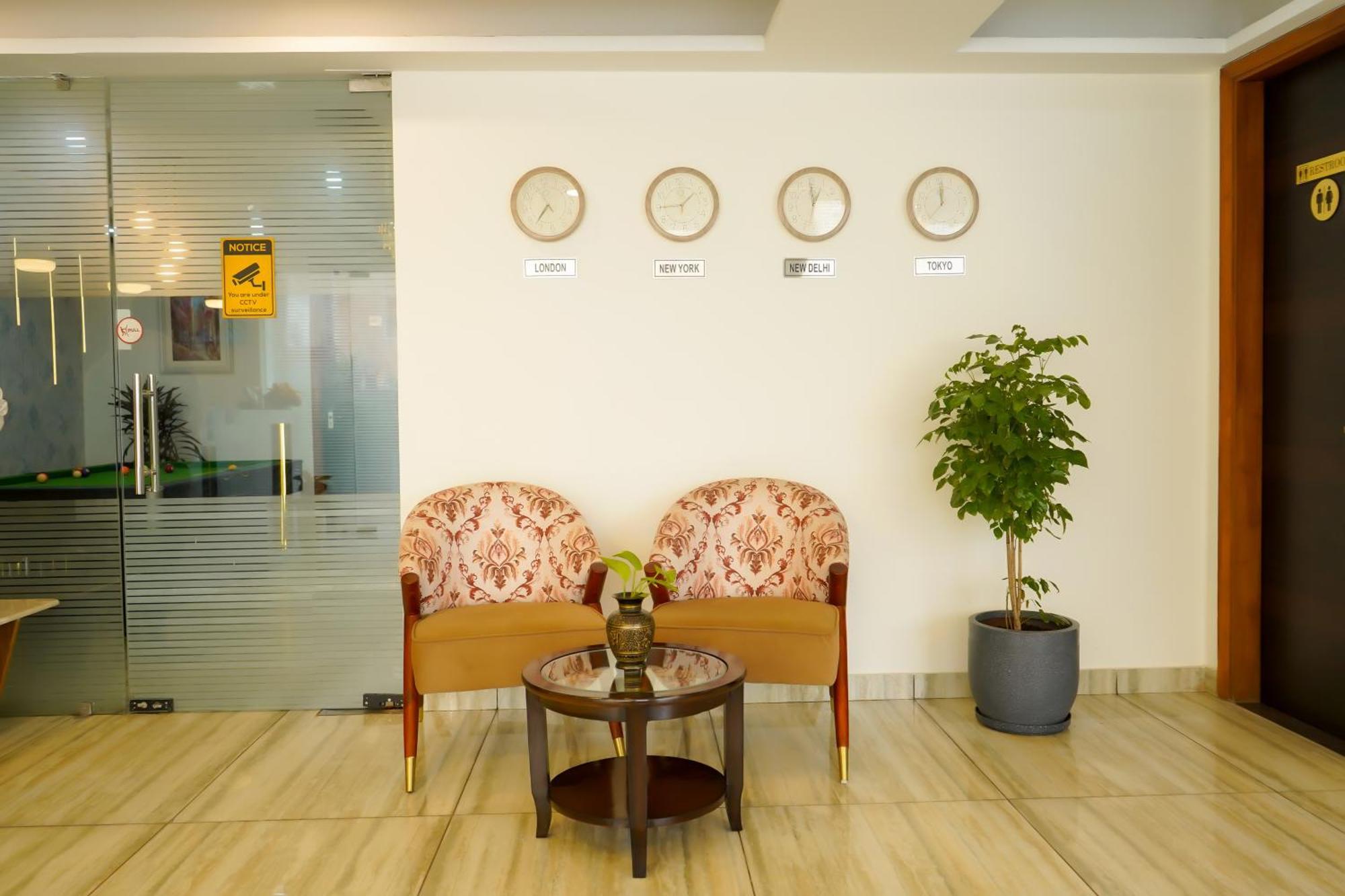 The Luxe 18 - Golf Course Road 3*