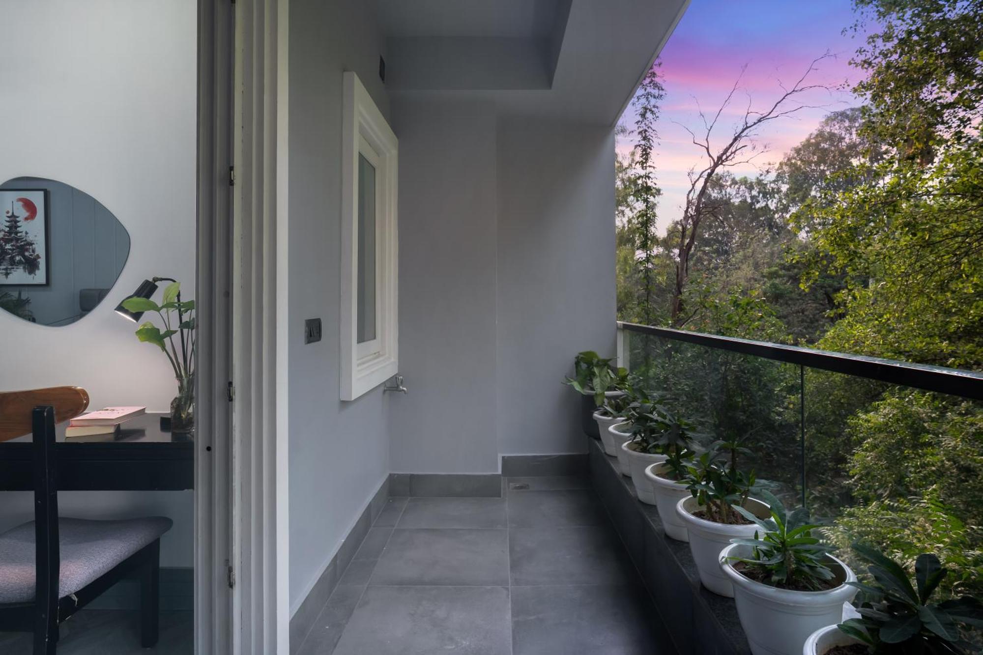 Apartment Bedchambers Serviced - Cyber Gurgaon