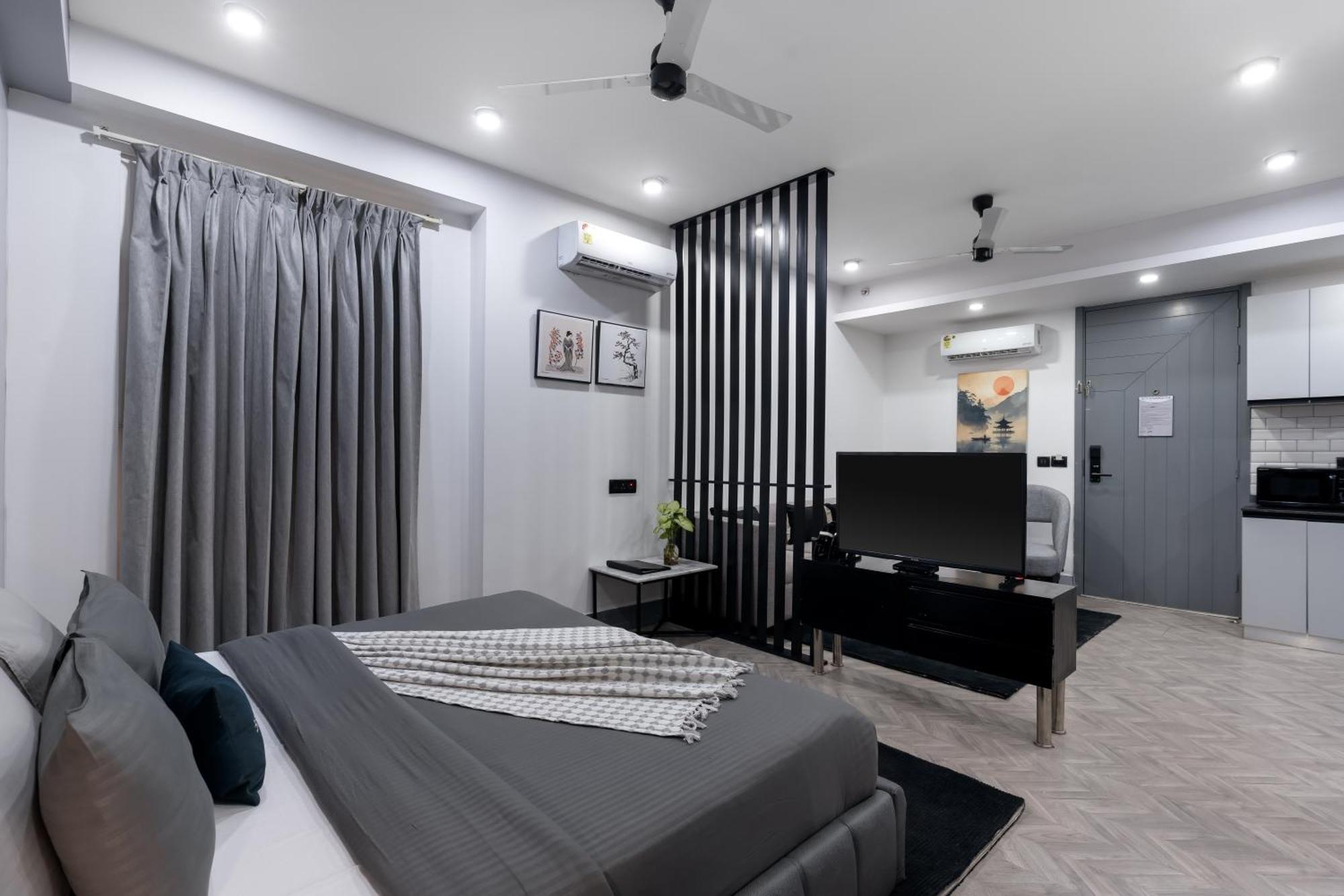 Bedchambers Serviced - Cyber Apartment Gurgaon