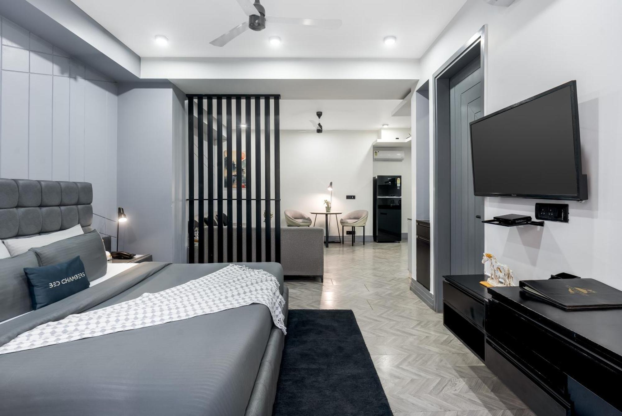 Apartment Bedchambers Luxurious Serviced In *
