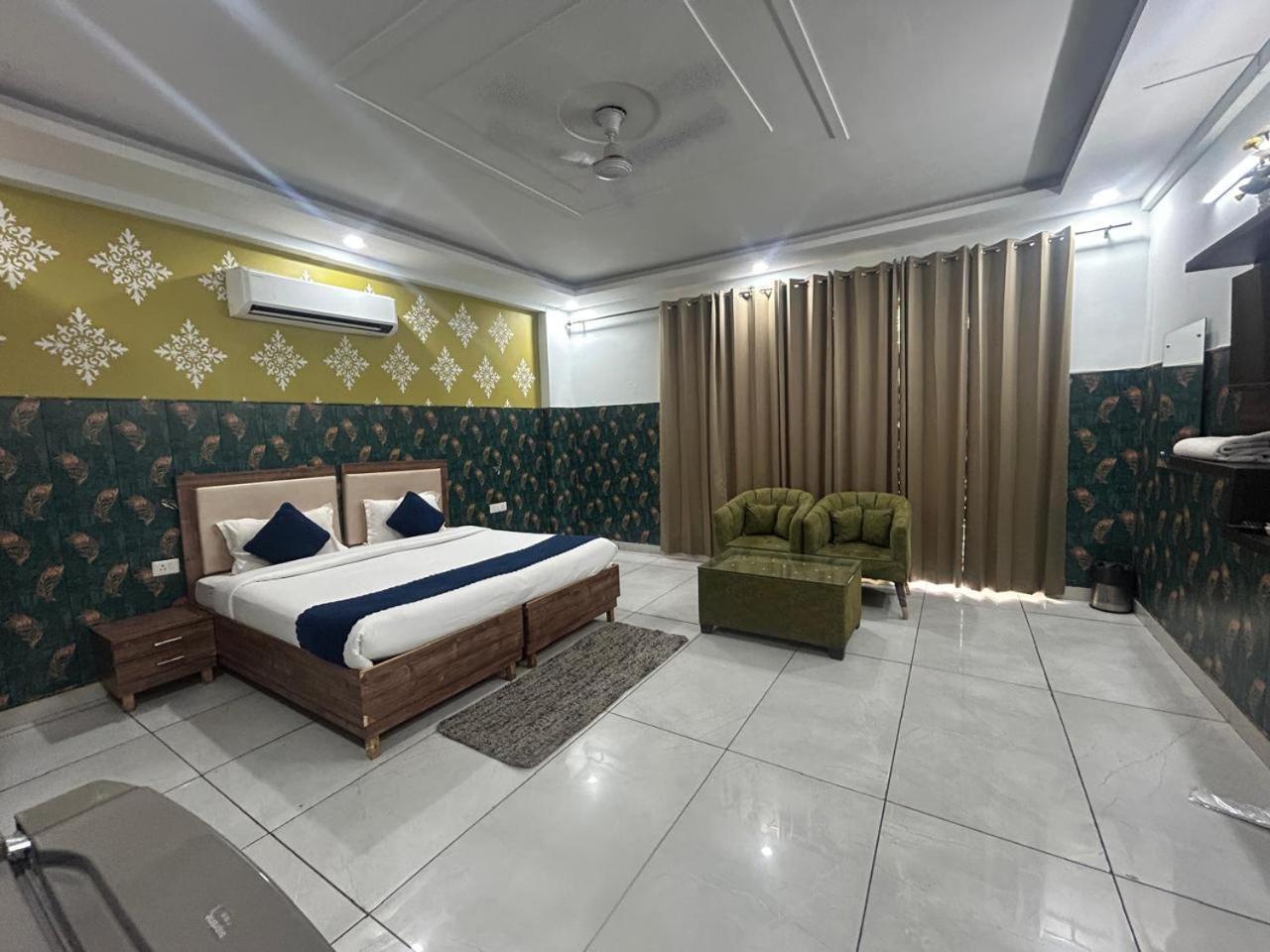 Tanvi Premium Residency-close To Artemis, Medanta & Fortis 4* Gurgaon