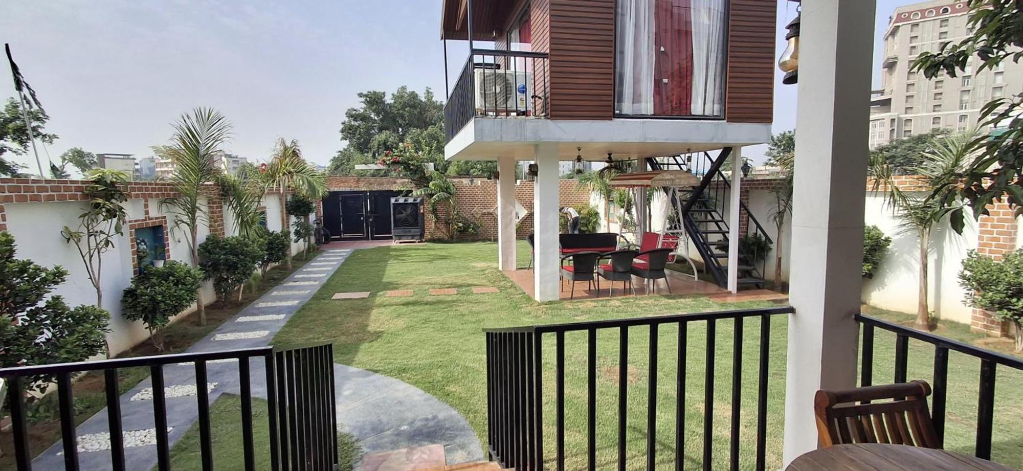Courtyard By Palm -3bkh Mini Holiday home