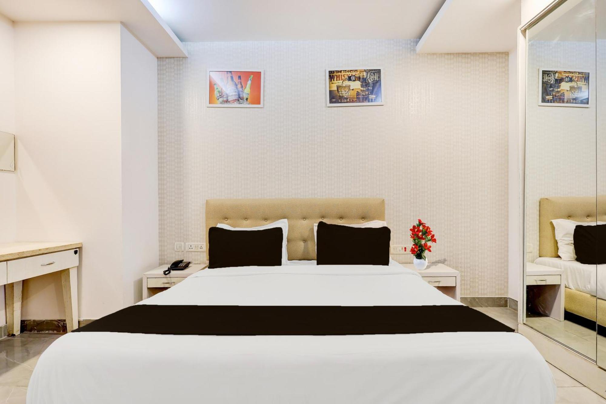 Hotel Super Townhouse T Block Sector 24 4*