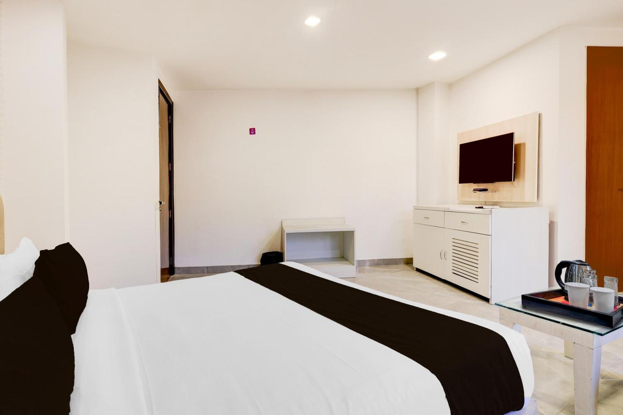 Super Townhouse T Block Sector 24 Hotel Gurgaon