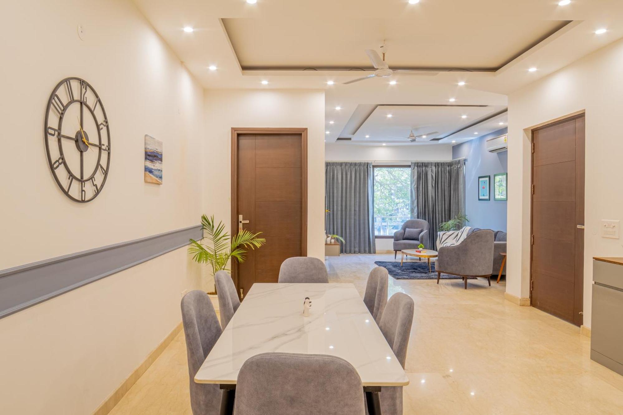 Hotel Housr Lotus Sector 28 Dlf Phase 4 *