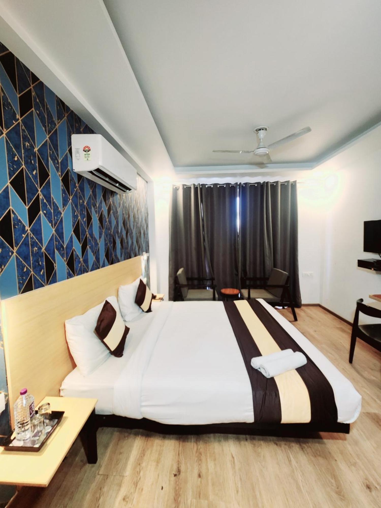 Tipsyy 003 Gurgaon